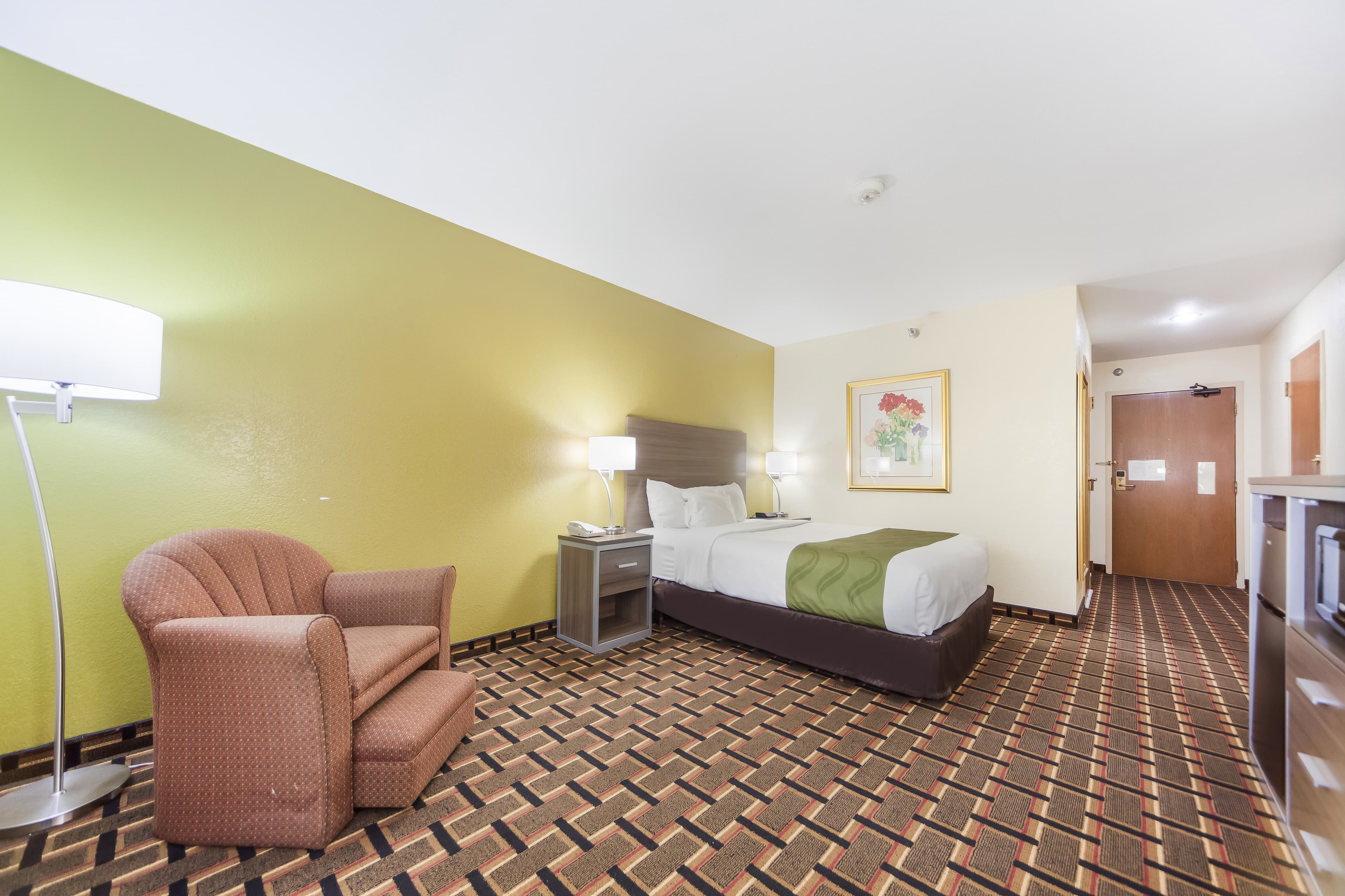 Quality Inn Lincoln Cornhusker - Image 2