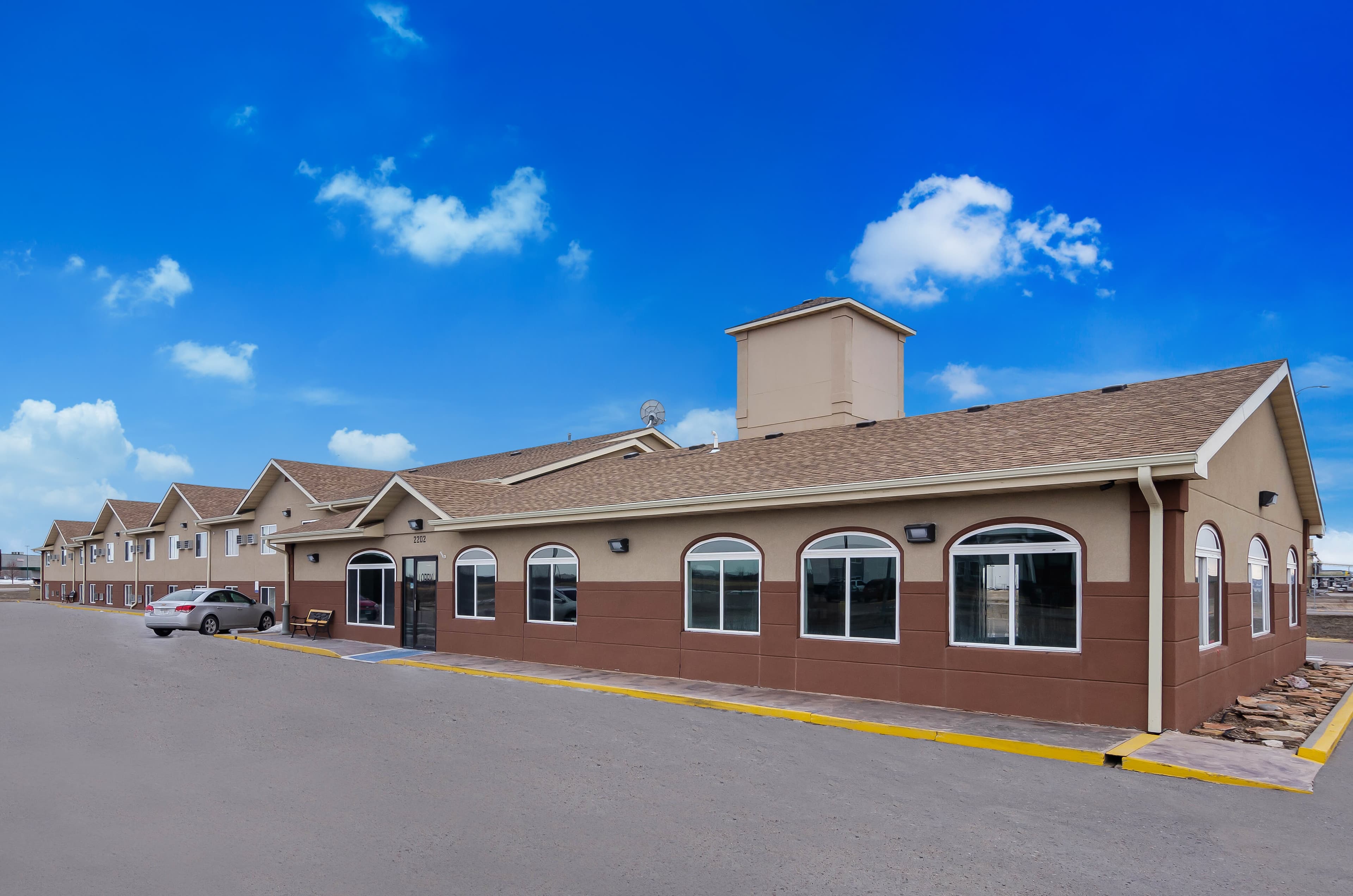 Econo Lodge Scottsbluff - Image 1
