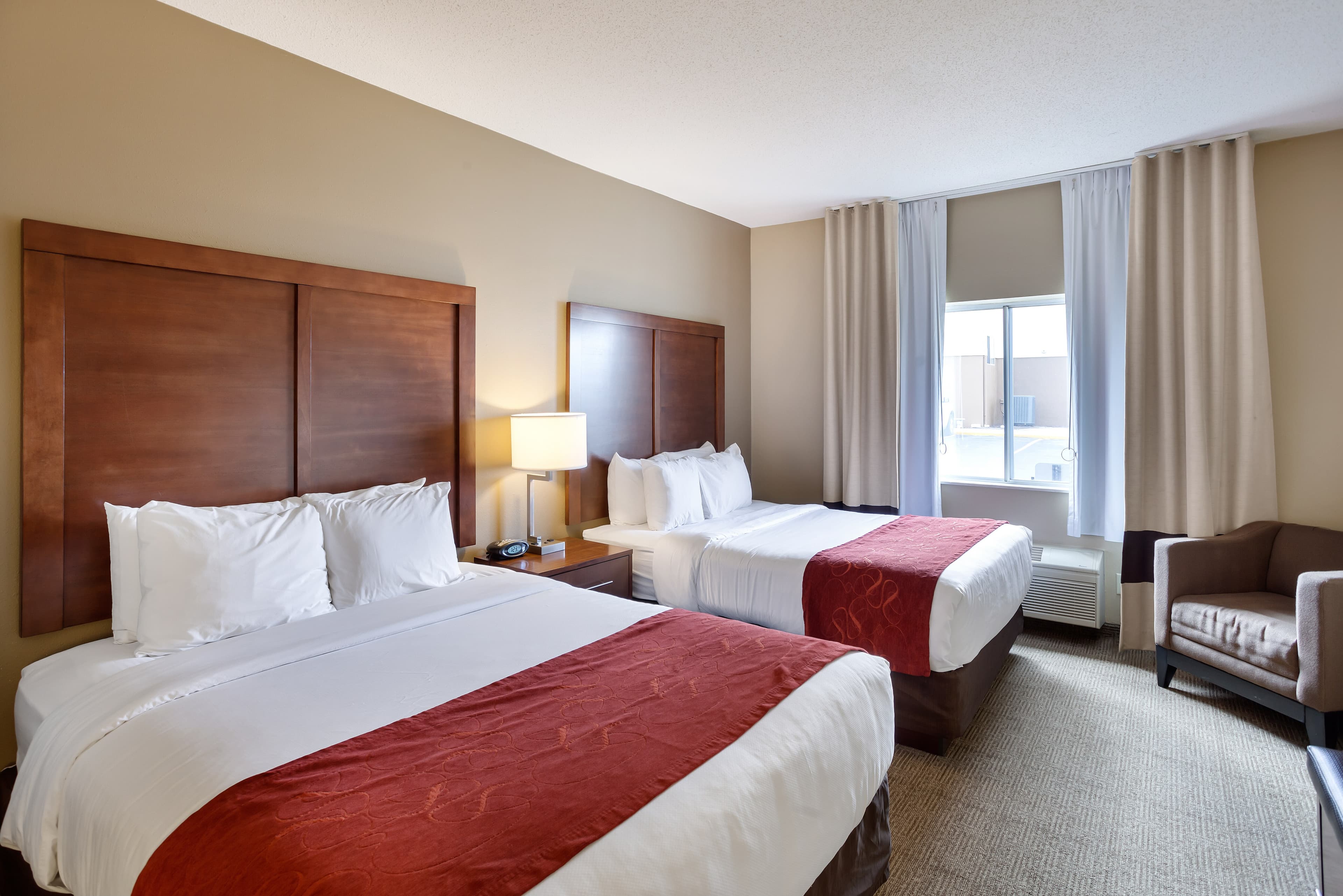 Comfort Suites Lincoln North - Image 1