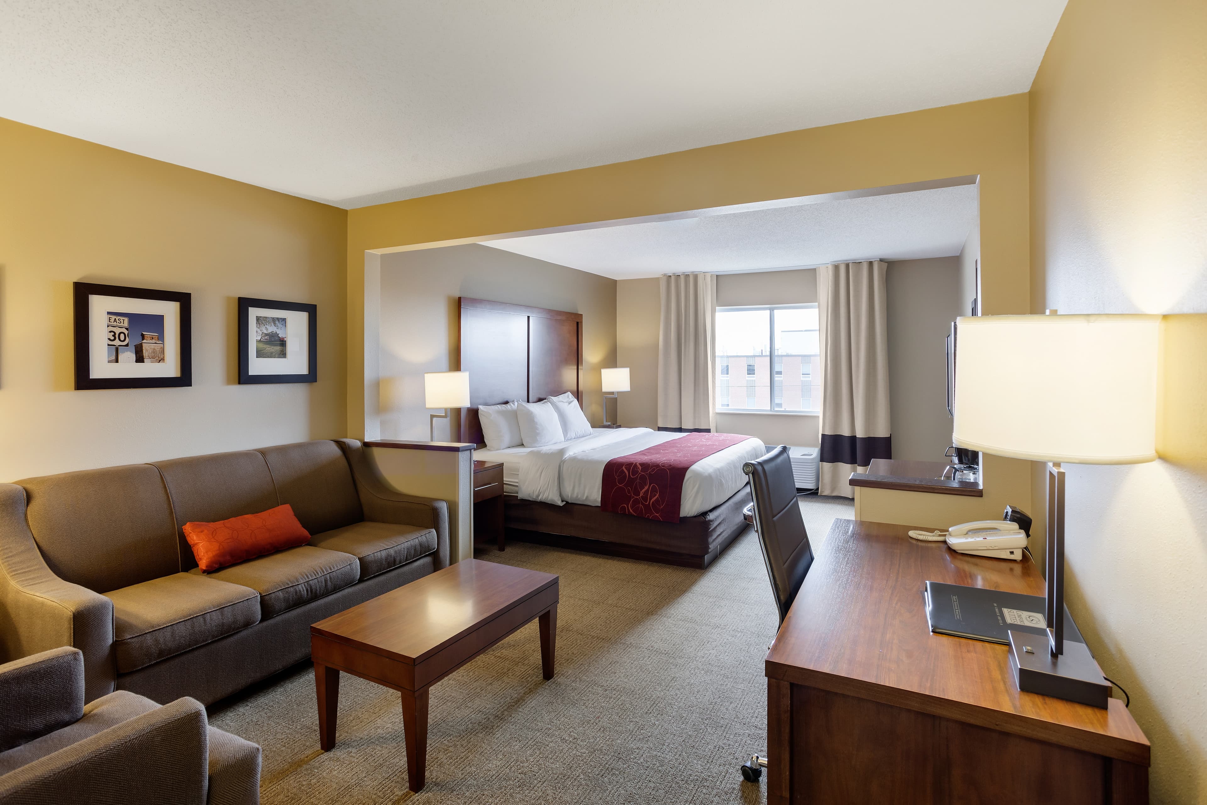 Comfort Suites Lincoln North — 10