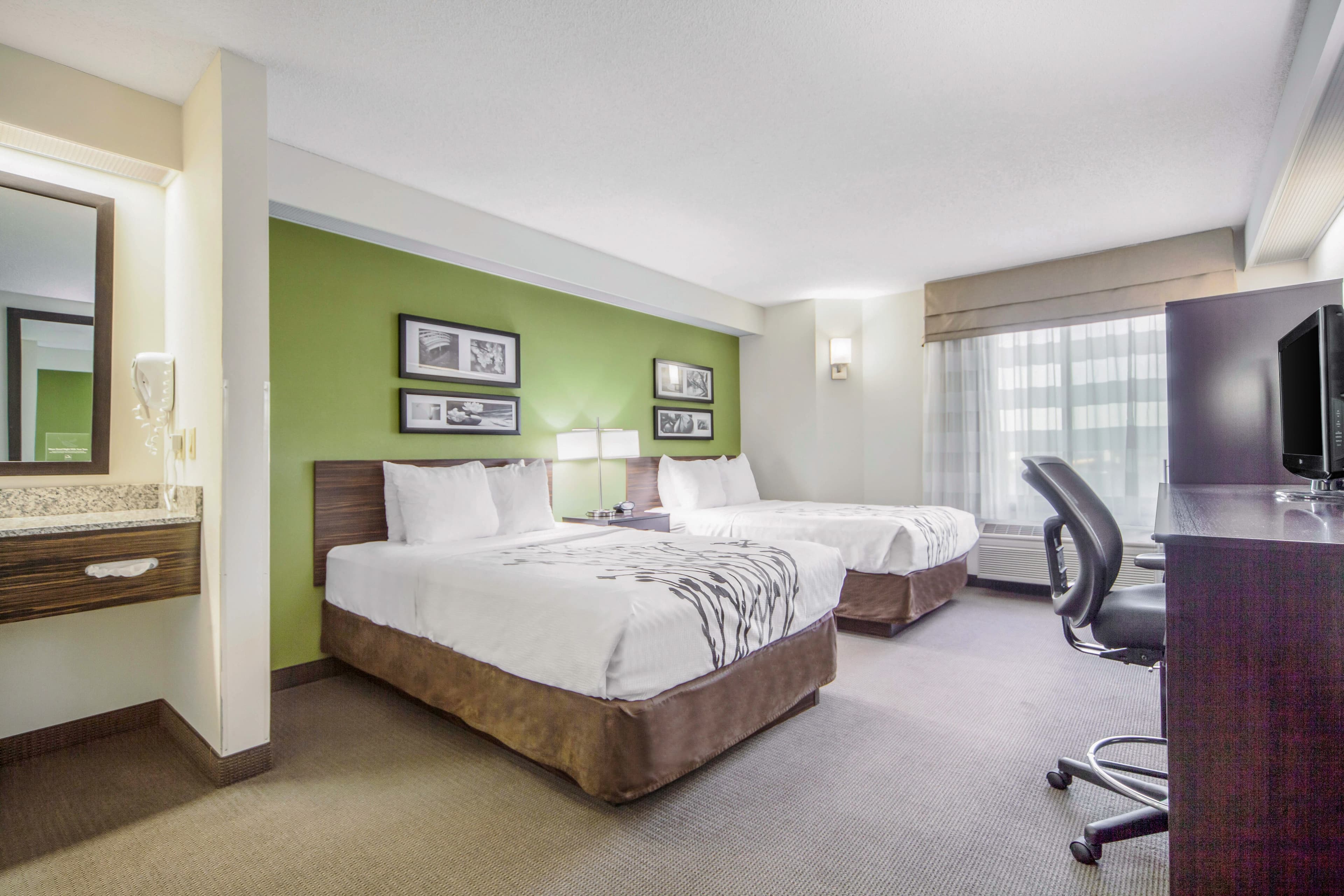 Sleep Inn & Suites Columbus, NE - Image 2