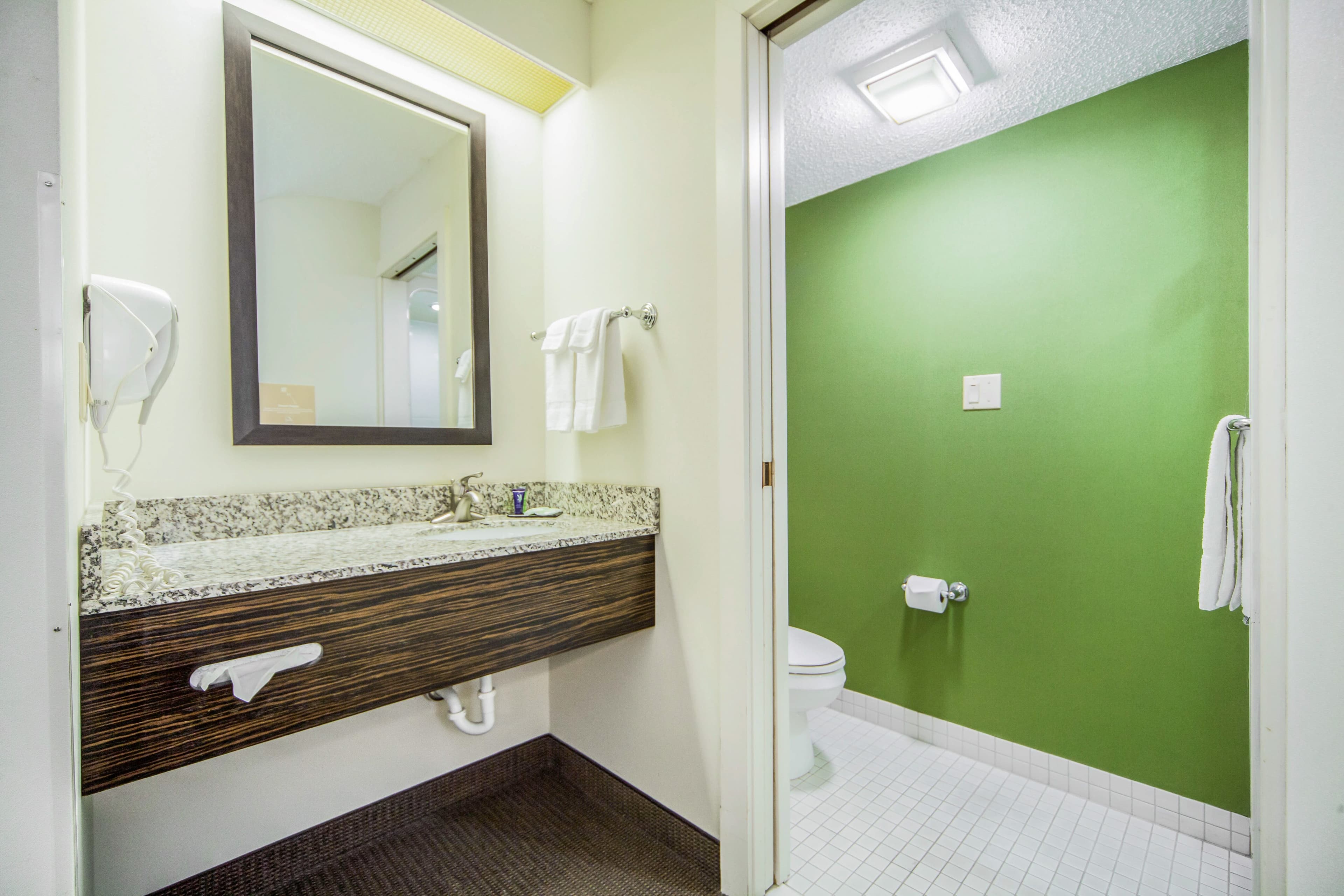 Sleep Inn & Suites Columbus, NE — 16