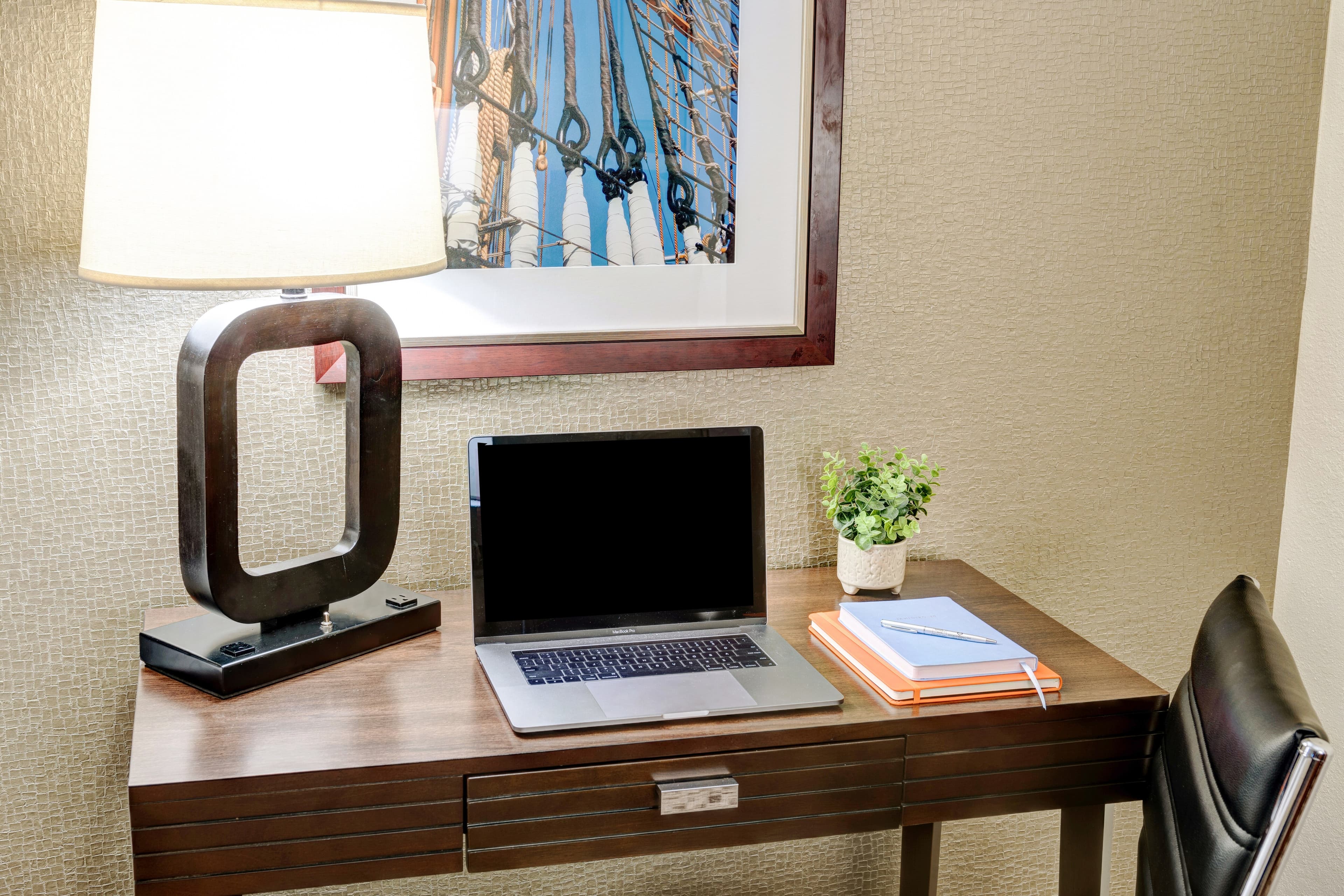 Garrison Hotel & Suites Dover-Portsmouth, an Ascend Collection Hotel — 11