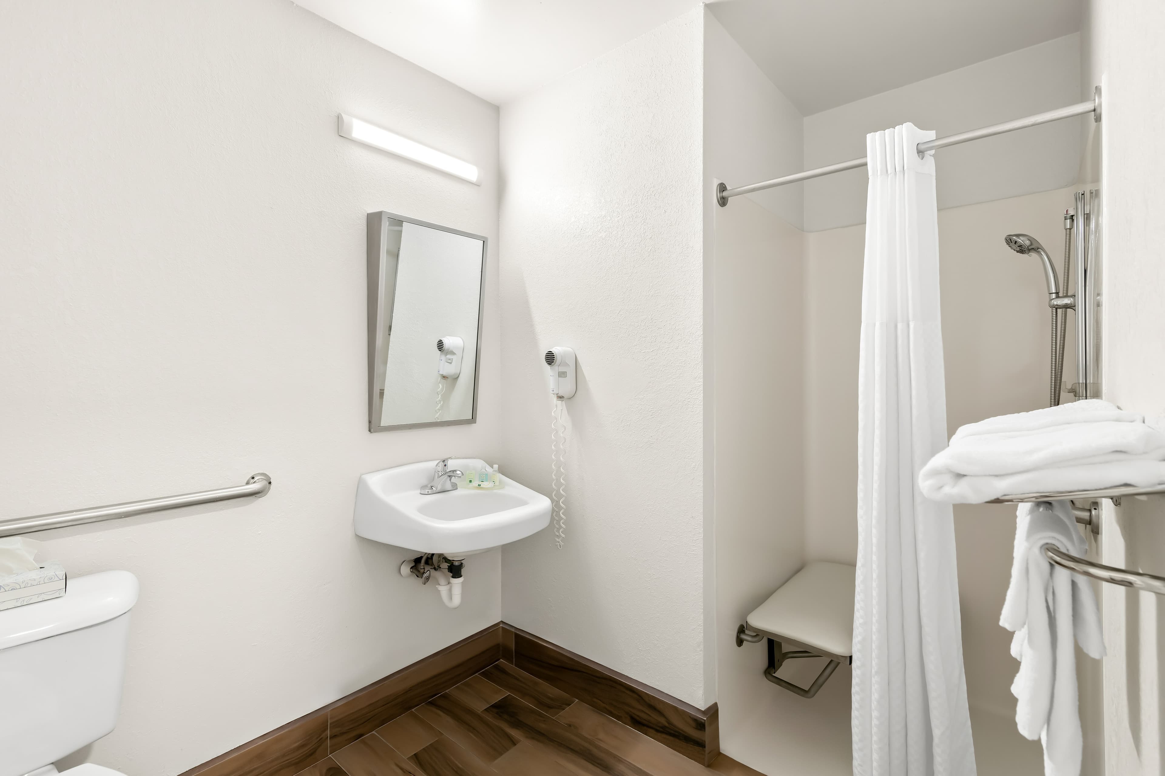 Quality Inn Merrimack - Nashua - Image 5