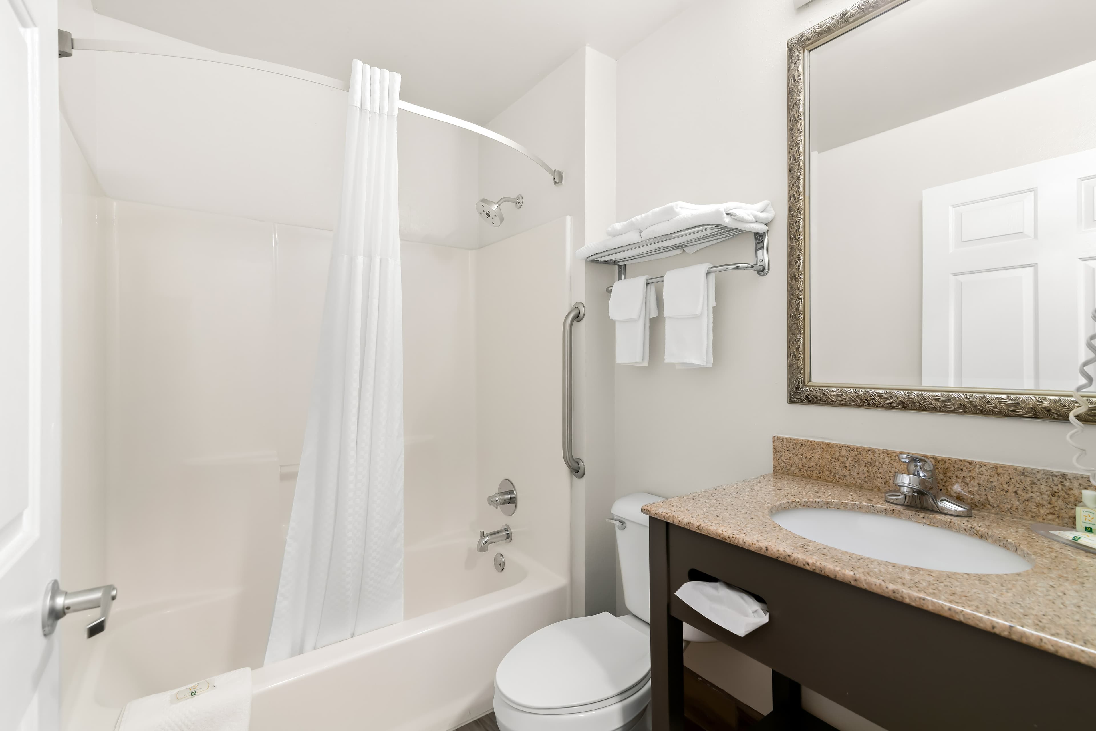 Quality Inn Merrimack - Nashua — 13