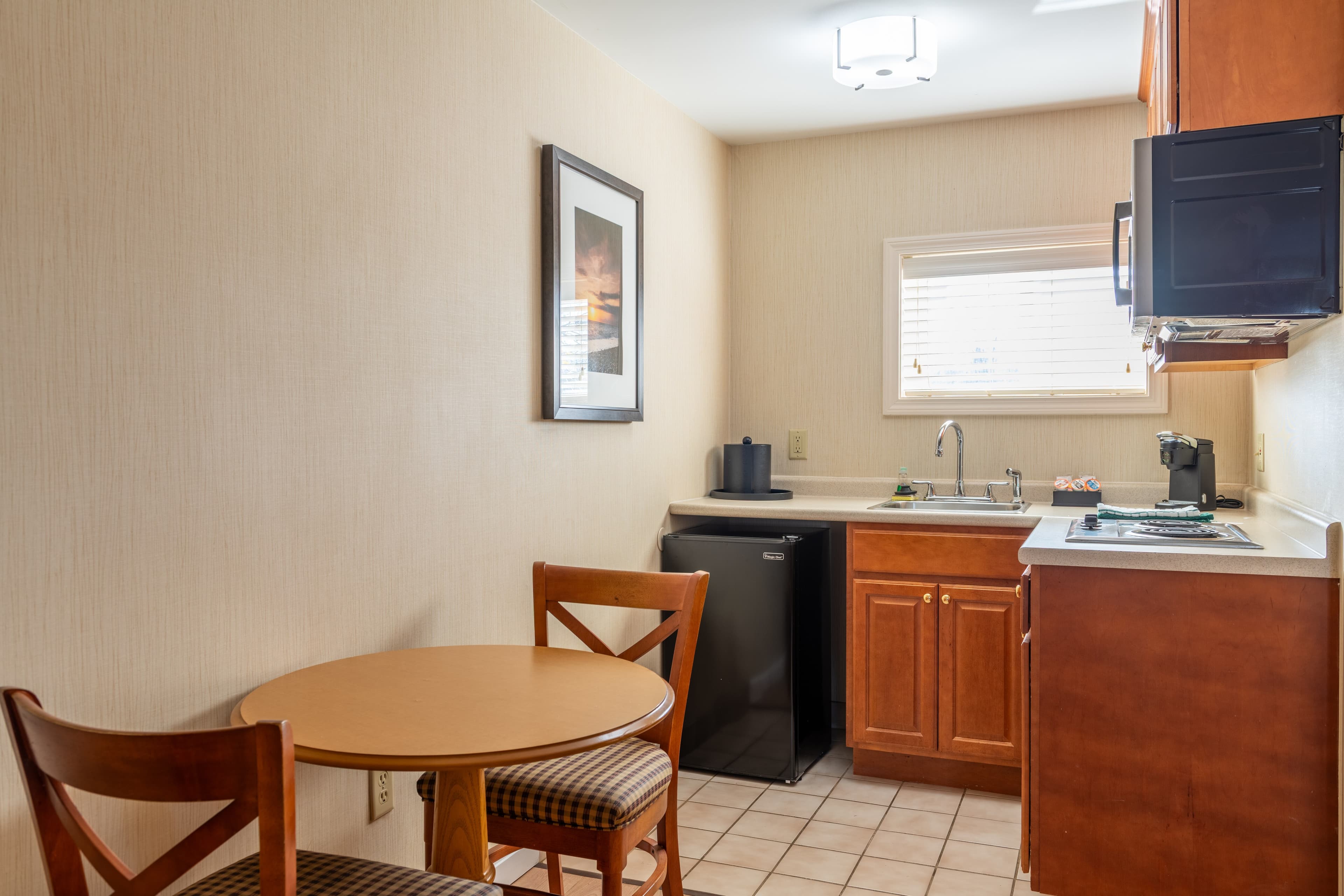 Port Inn and Suites Portsmouth, an Ascend Collection Hotel — 4