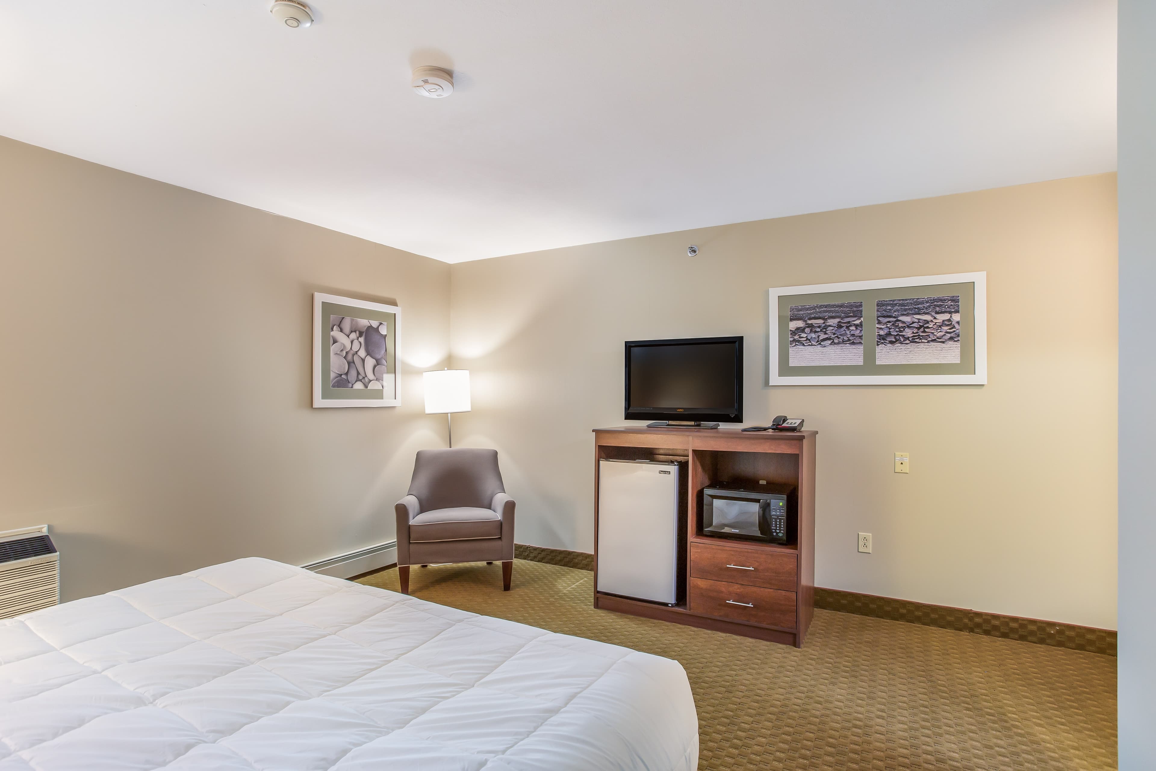 Quality Inn & Suites Gorham Riverside — 9