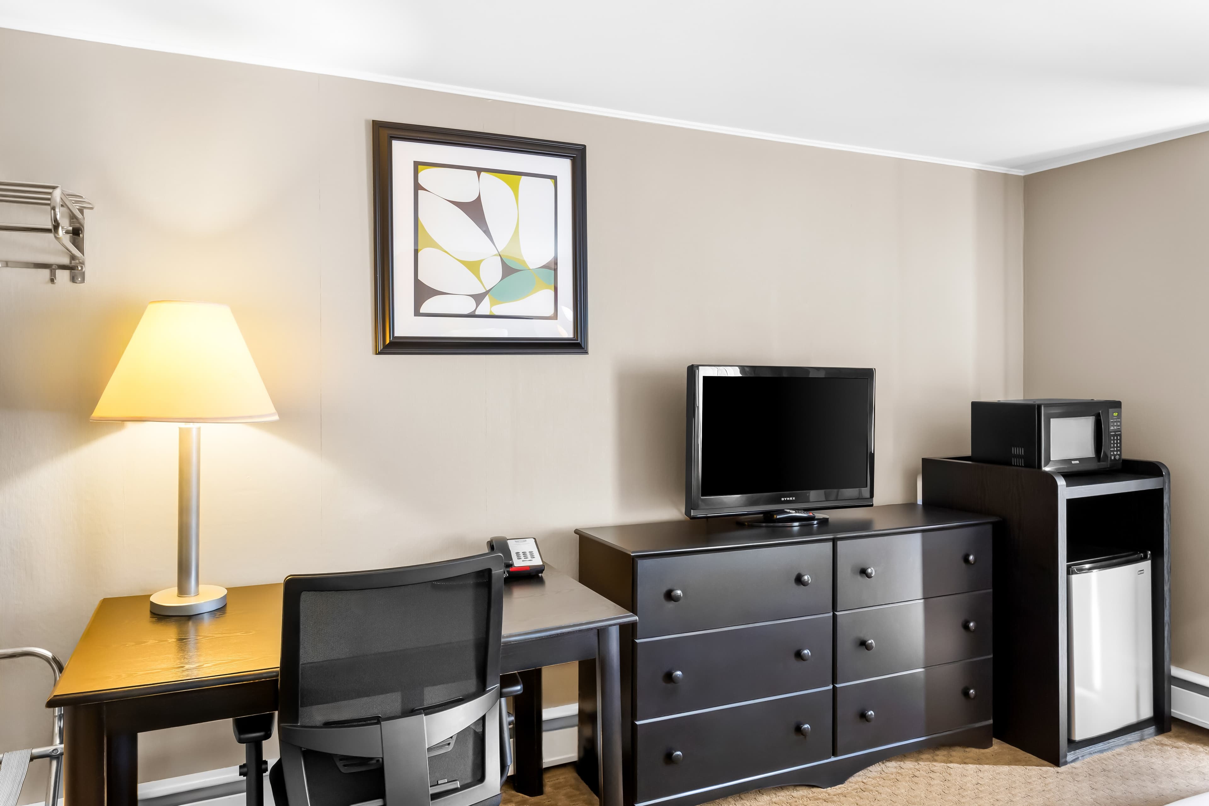 Rodeway Inn Gorham Riverside - Image 4