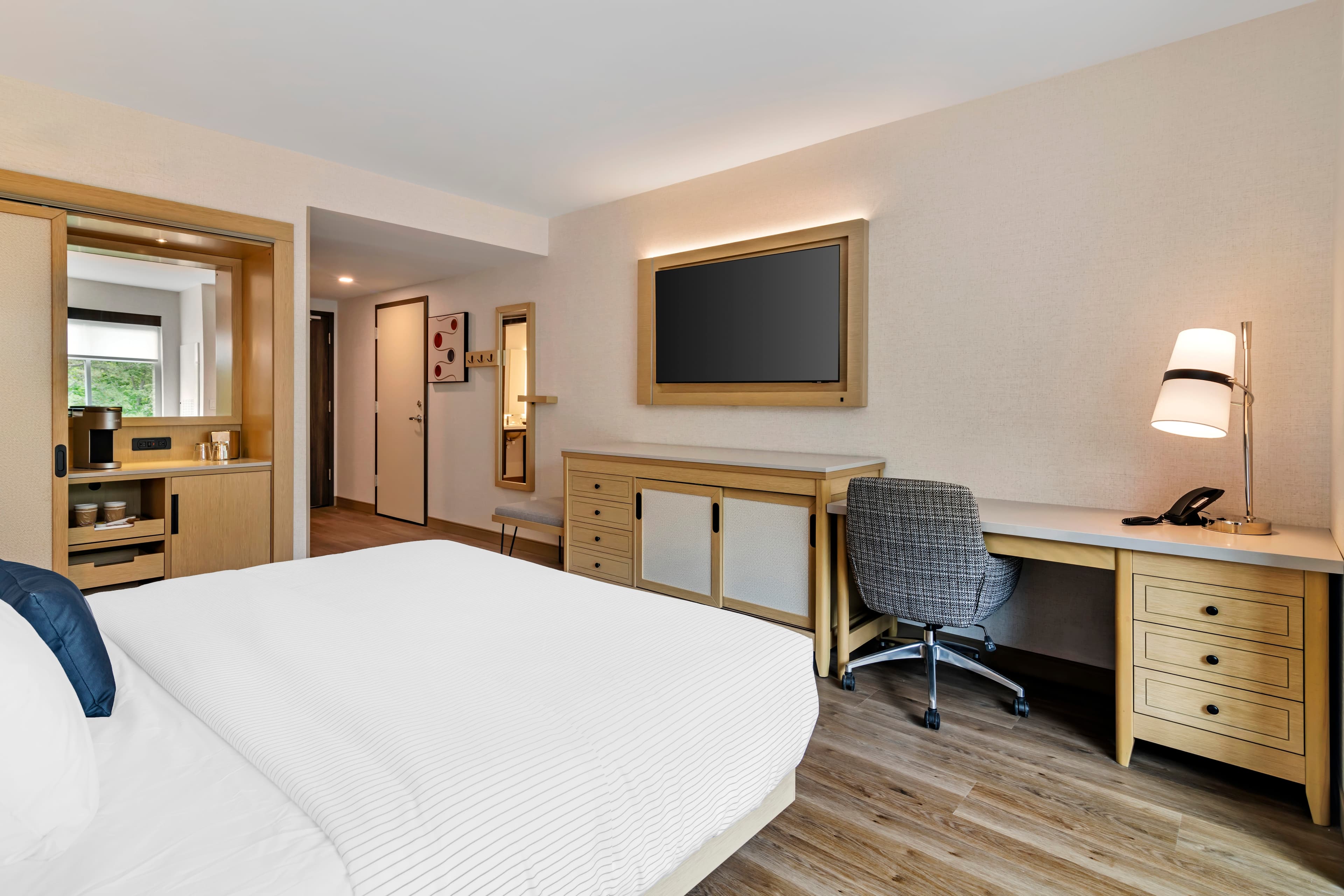 Cambria Hotel North Conway - Image 4