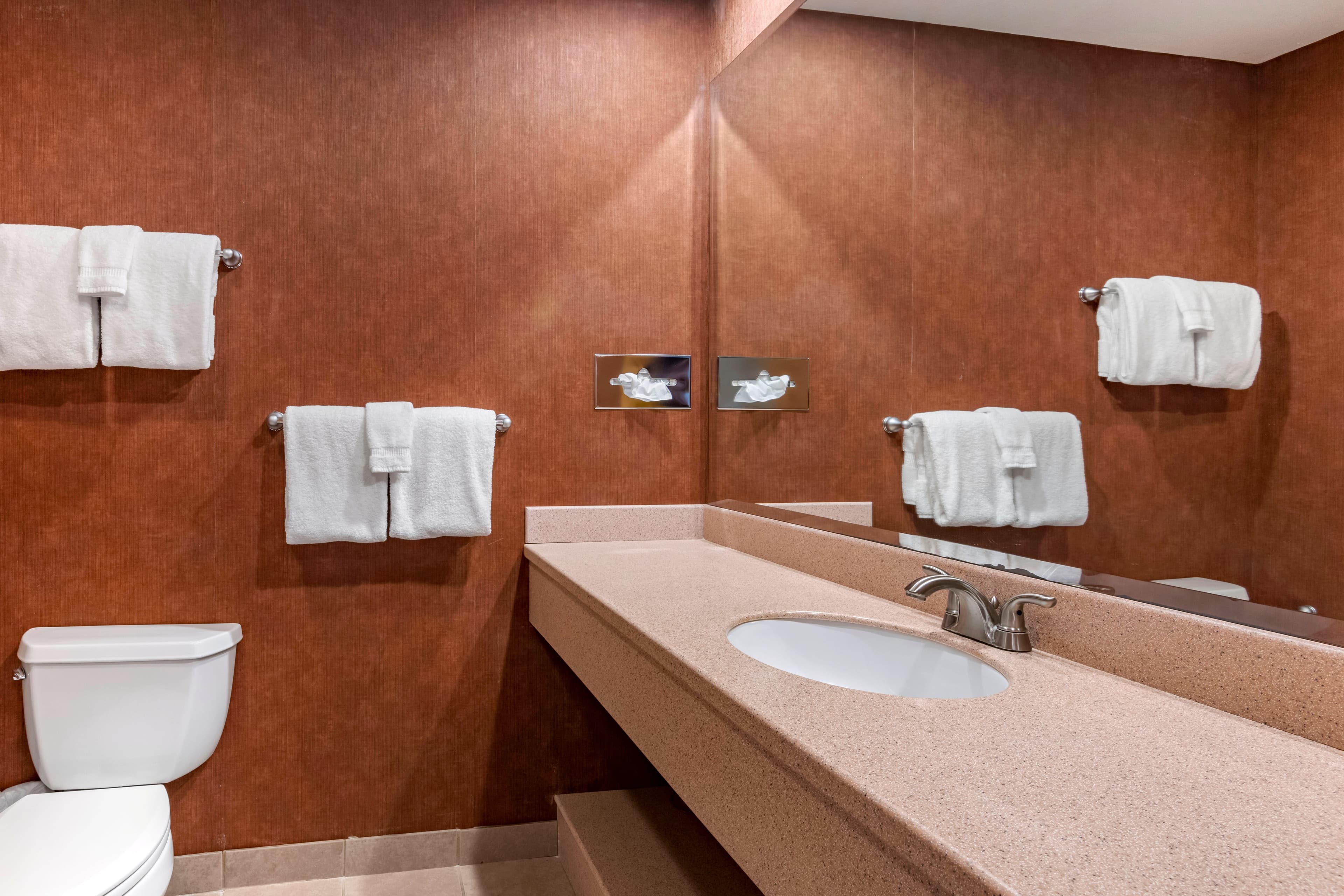 Mountain Edge Suites at Sunapee, an Ascend Collection Hotel — 6