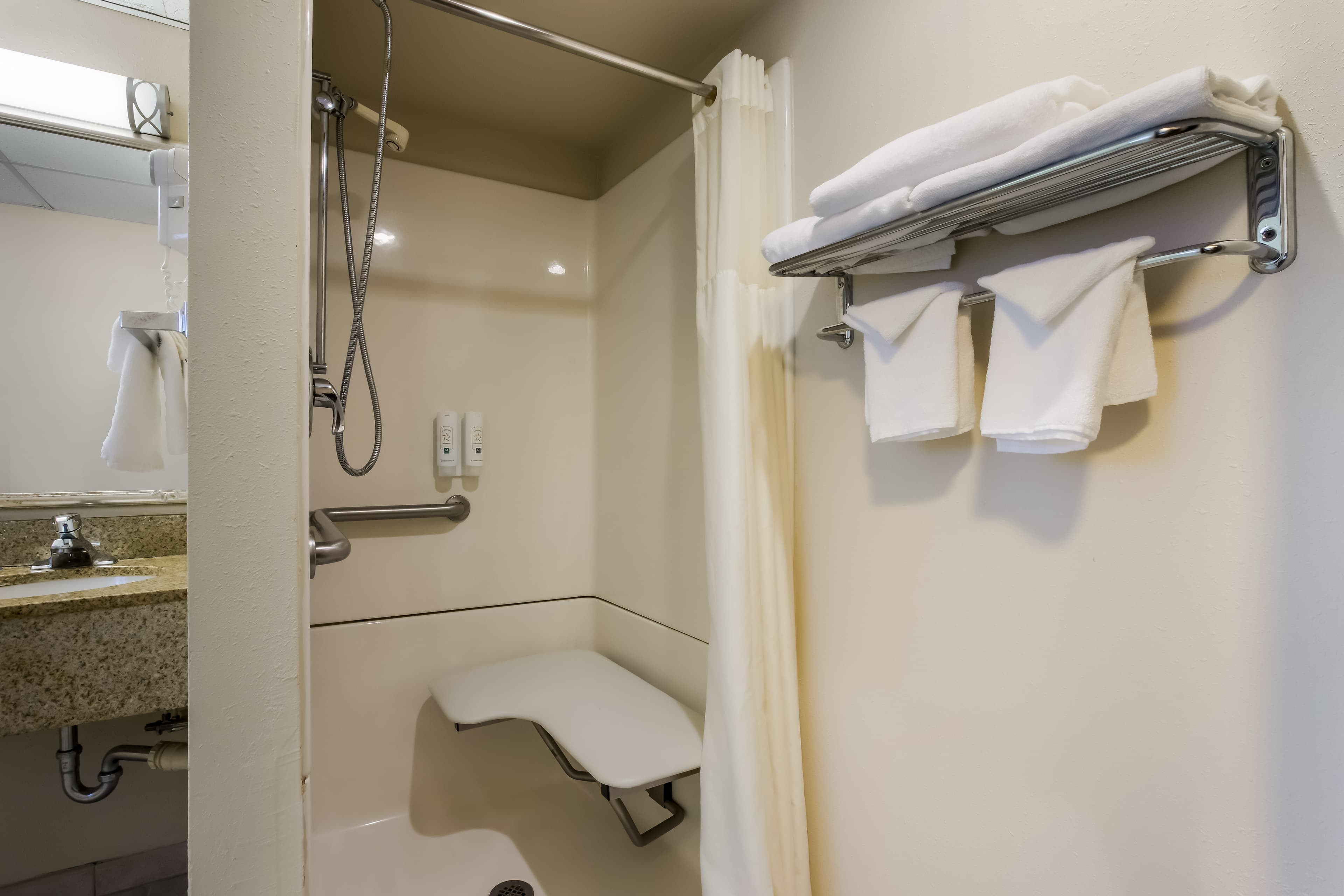 Quality Inn & Suites Millville — 4