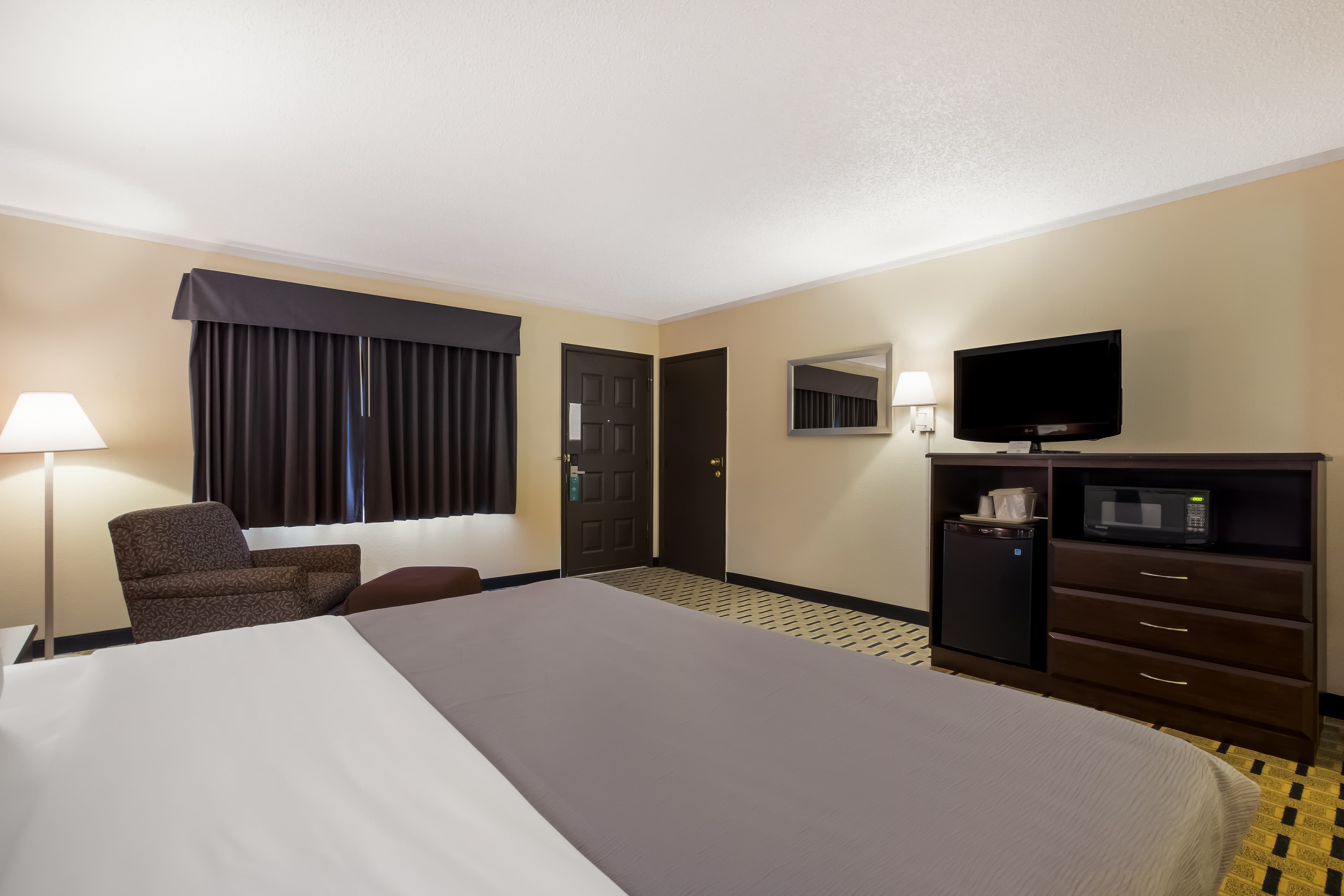Quality Inn & Suites Millville — 11