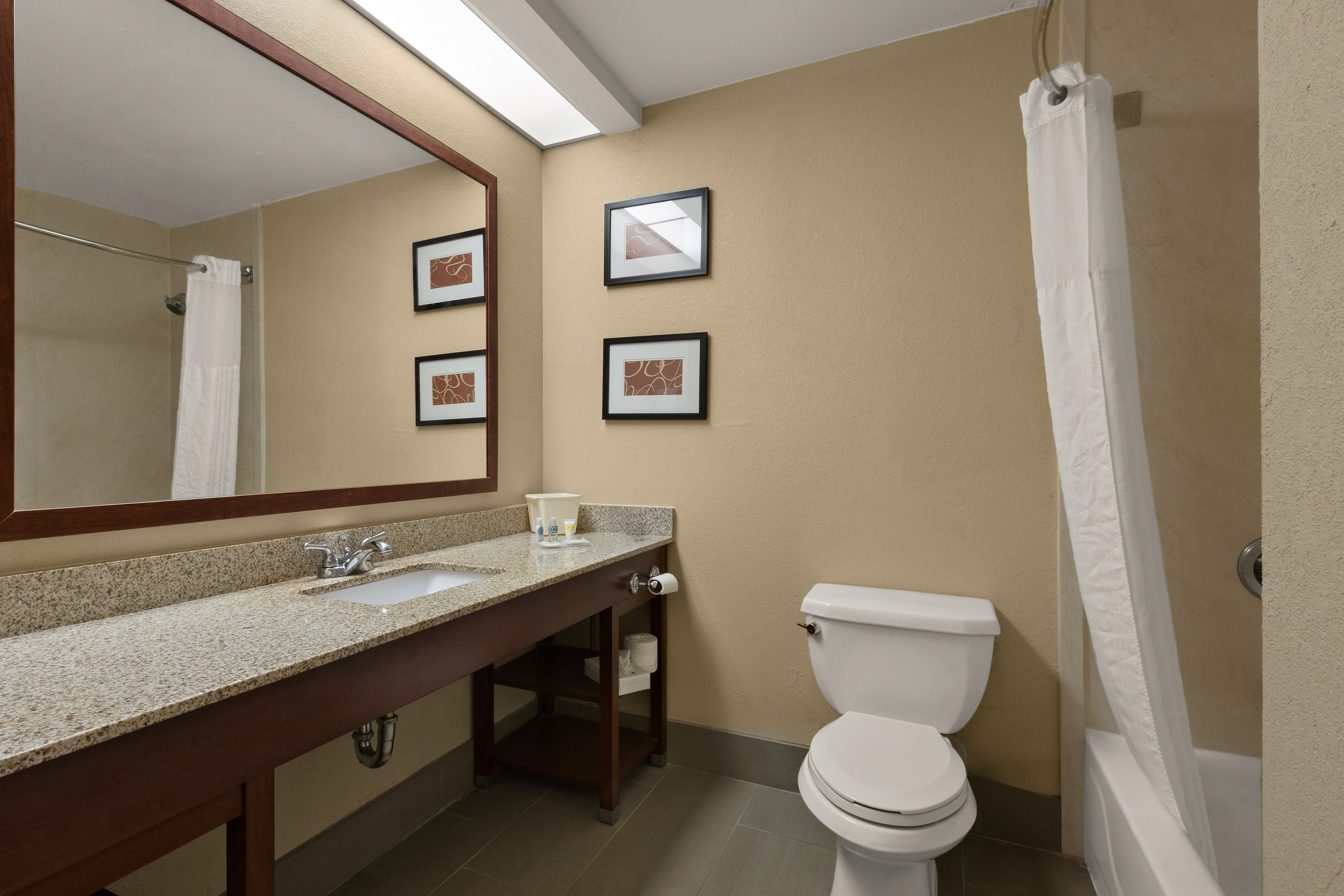 Comfort Inn Bordentown near NJ Turnpike — 13