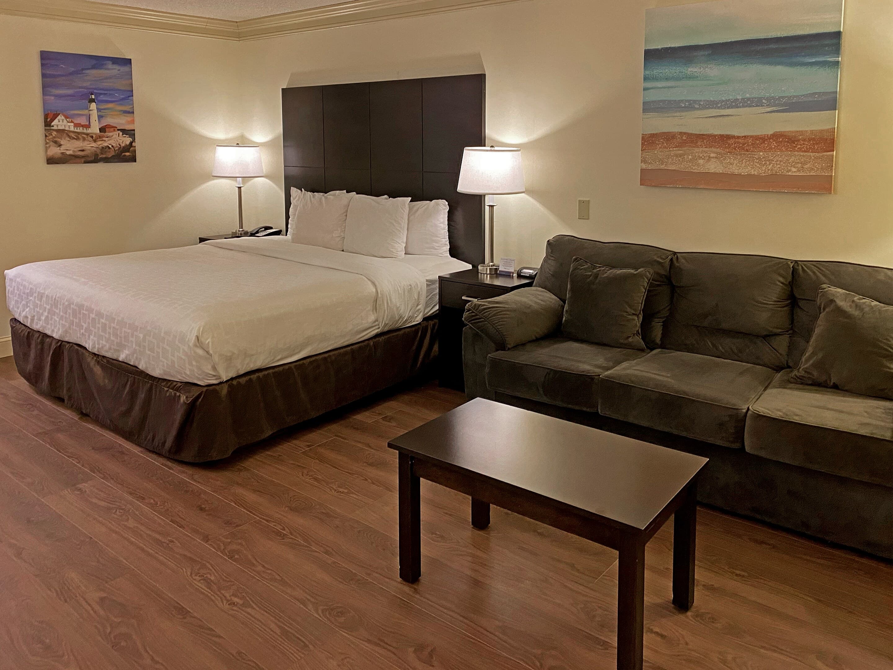 Clarion Hotel & Conference Center Toms River - Image 5