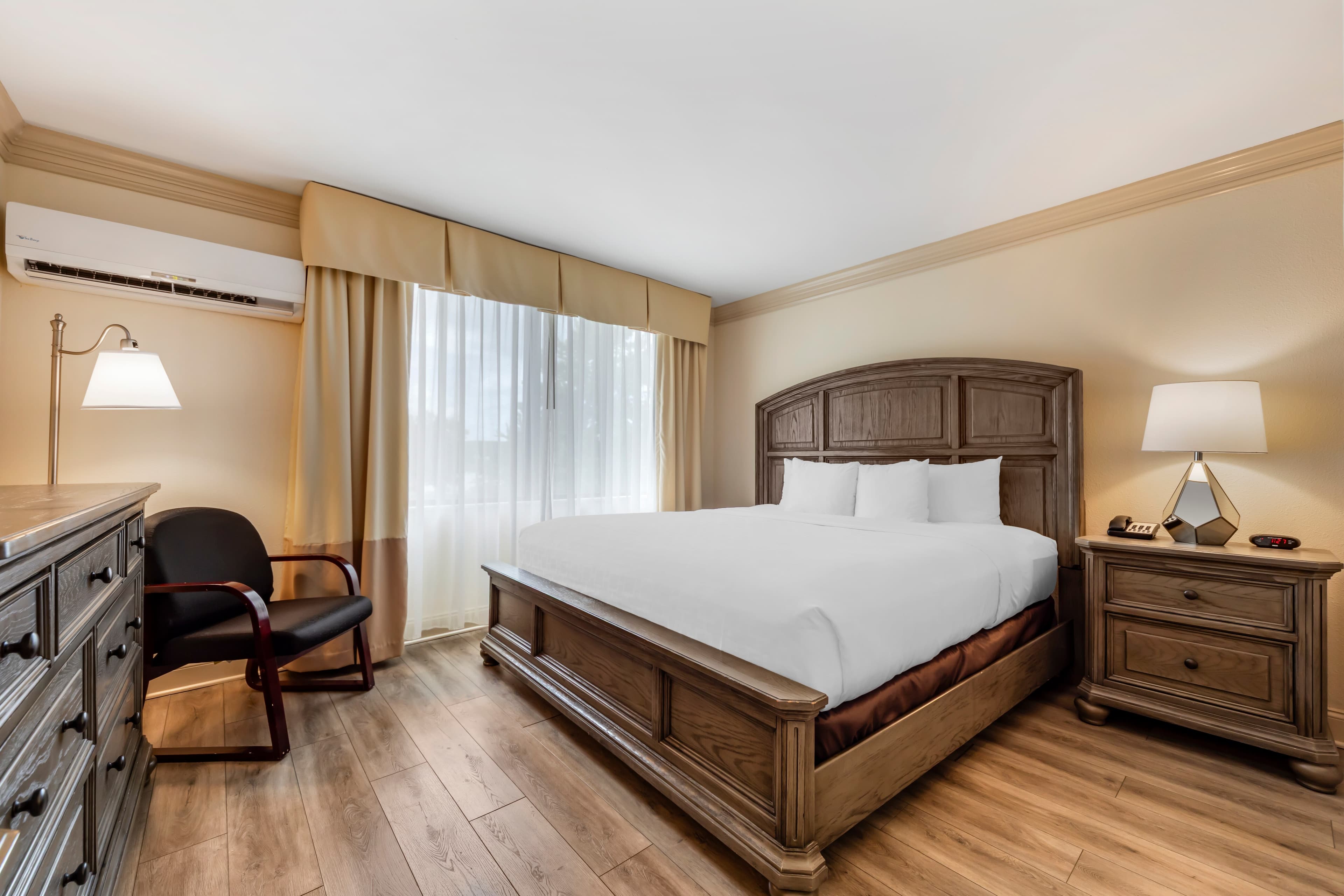 Clarion Hotel & Conference Center Toms River — 45