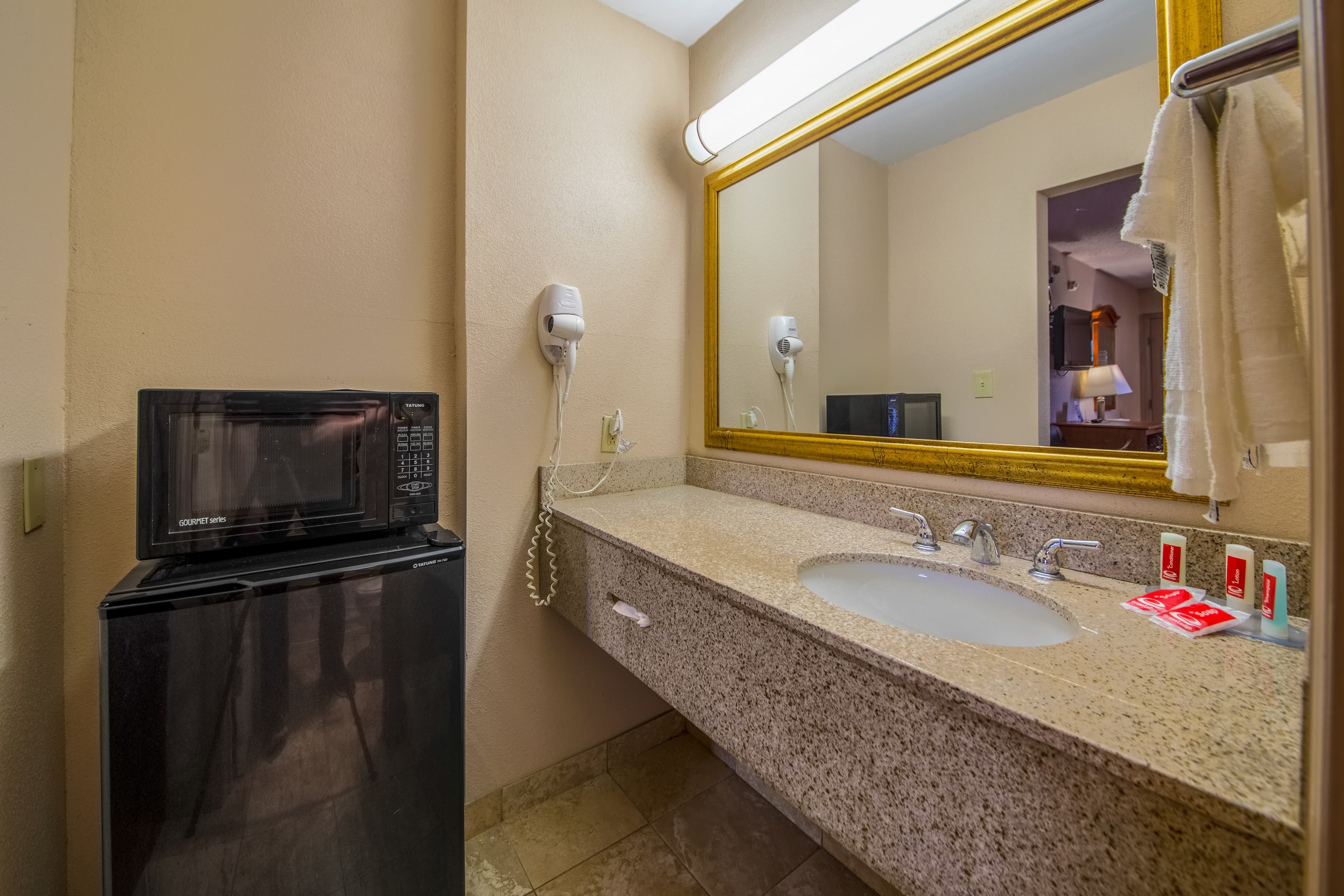 Econo Lodge Mount Laurel - Philadelphia East — 13