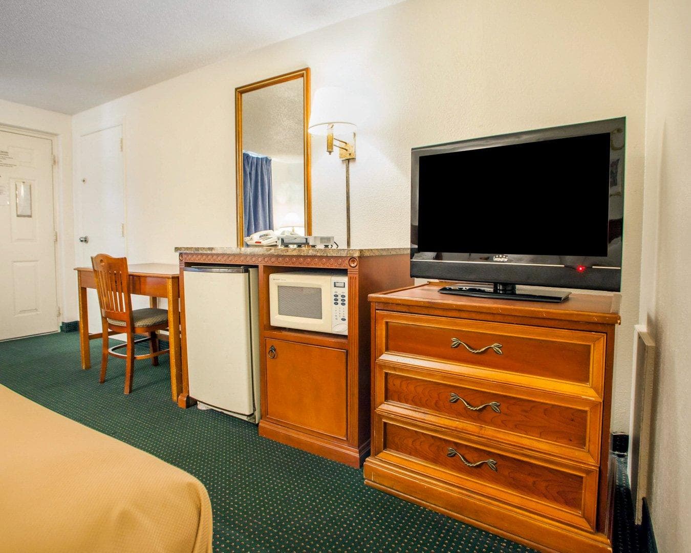 Econo Lodge Somers Point - Image 5