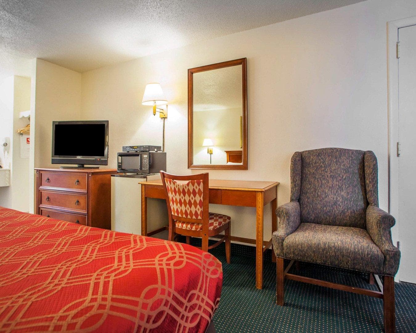 Econo Lodge Somers Point — 8