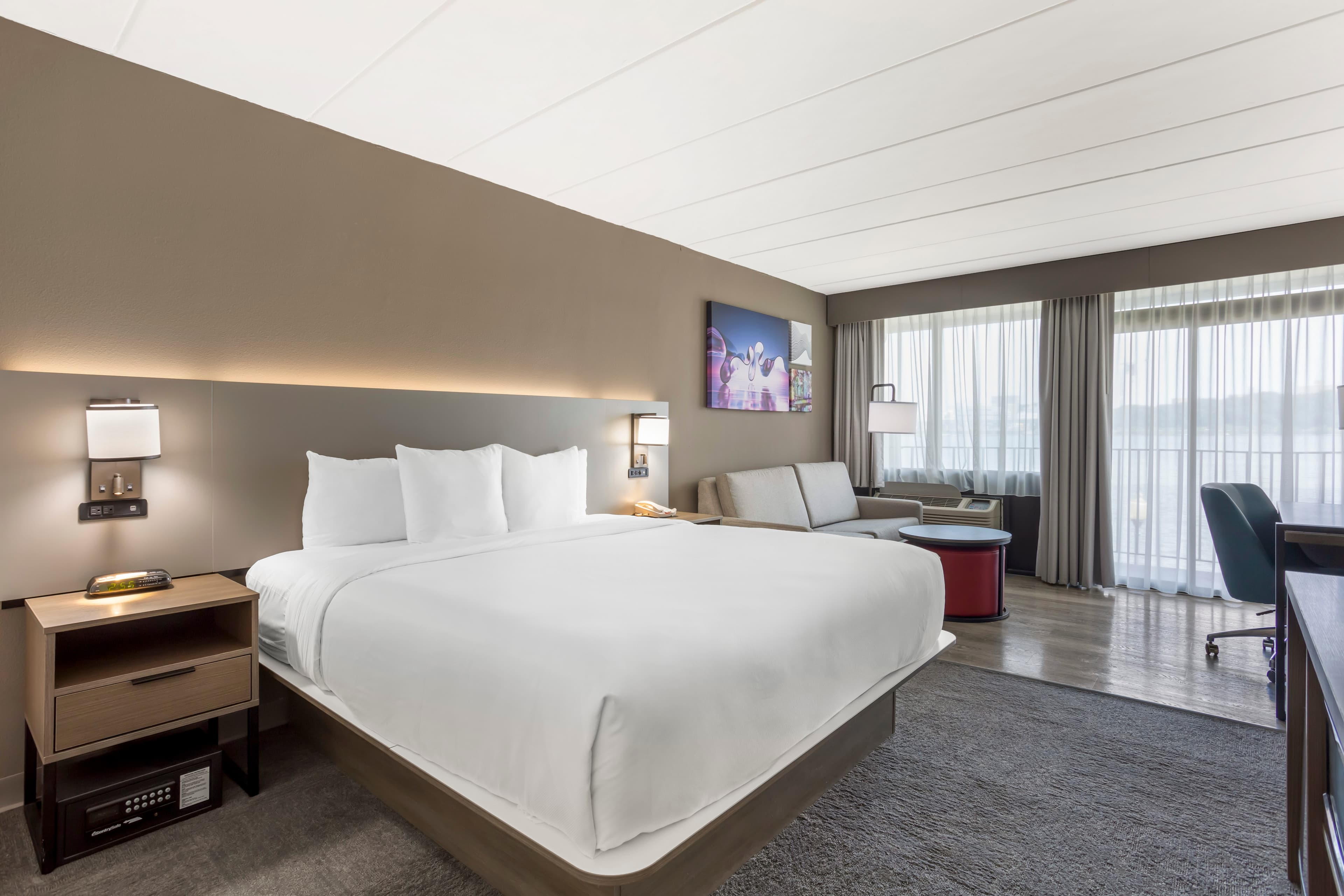 Comfort Inn Edgewater on Hudson River — 26