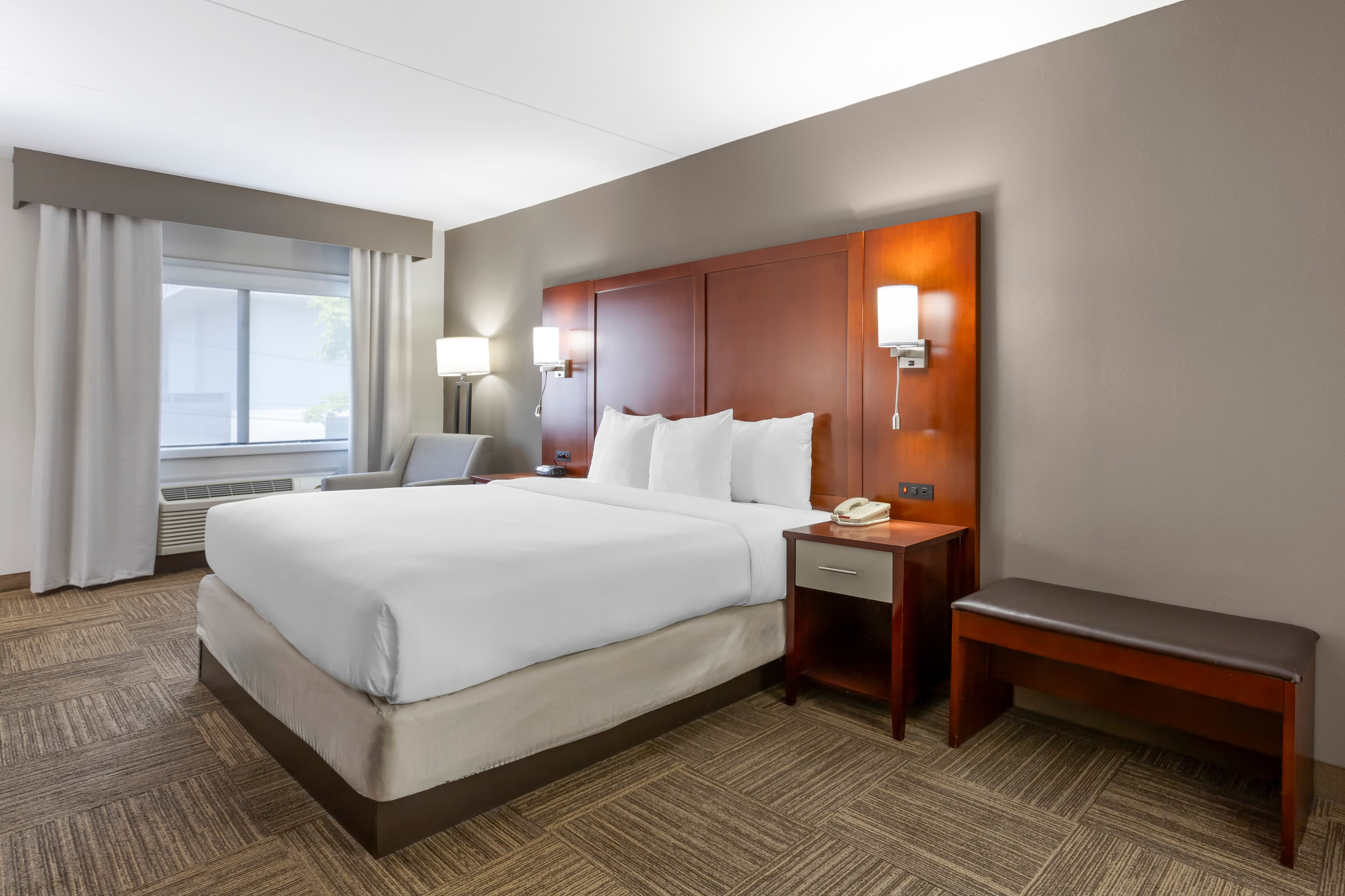 Comfort Inn Edgewater on Hudson River — 7