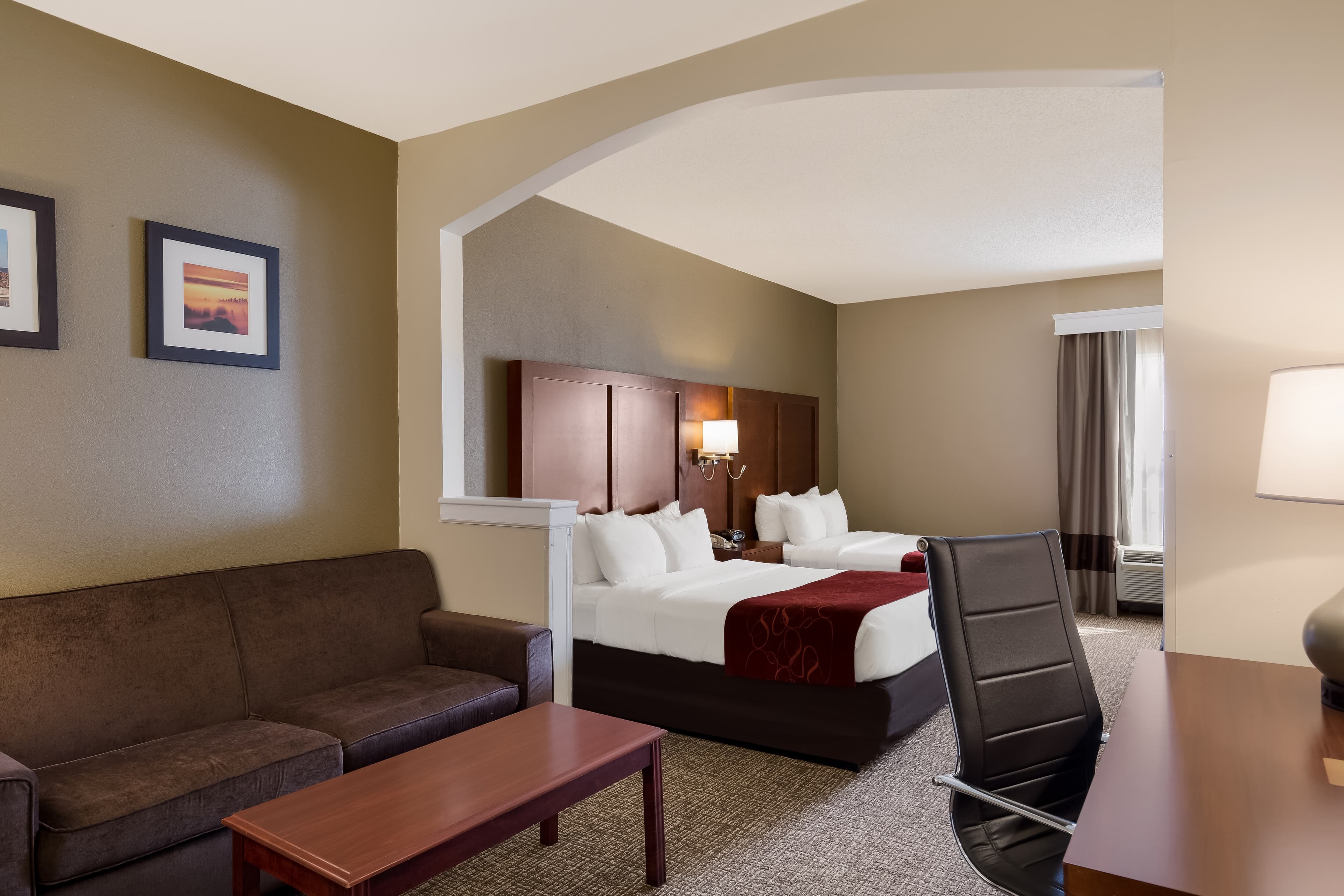 Comfort Suites Near University — 18