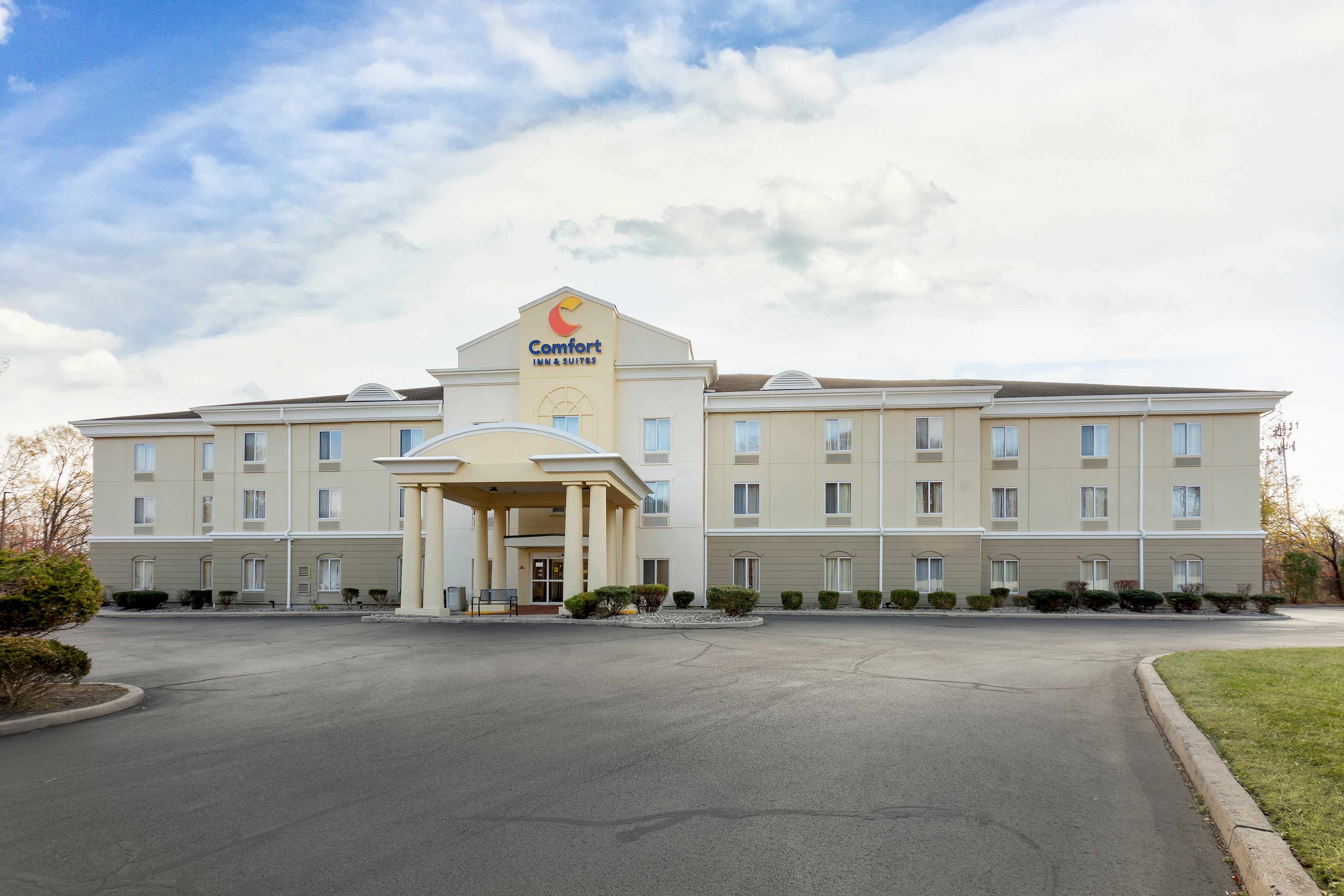 Comfort Inn & Suites Carneys Point - Pennsville - Image 1