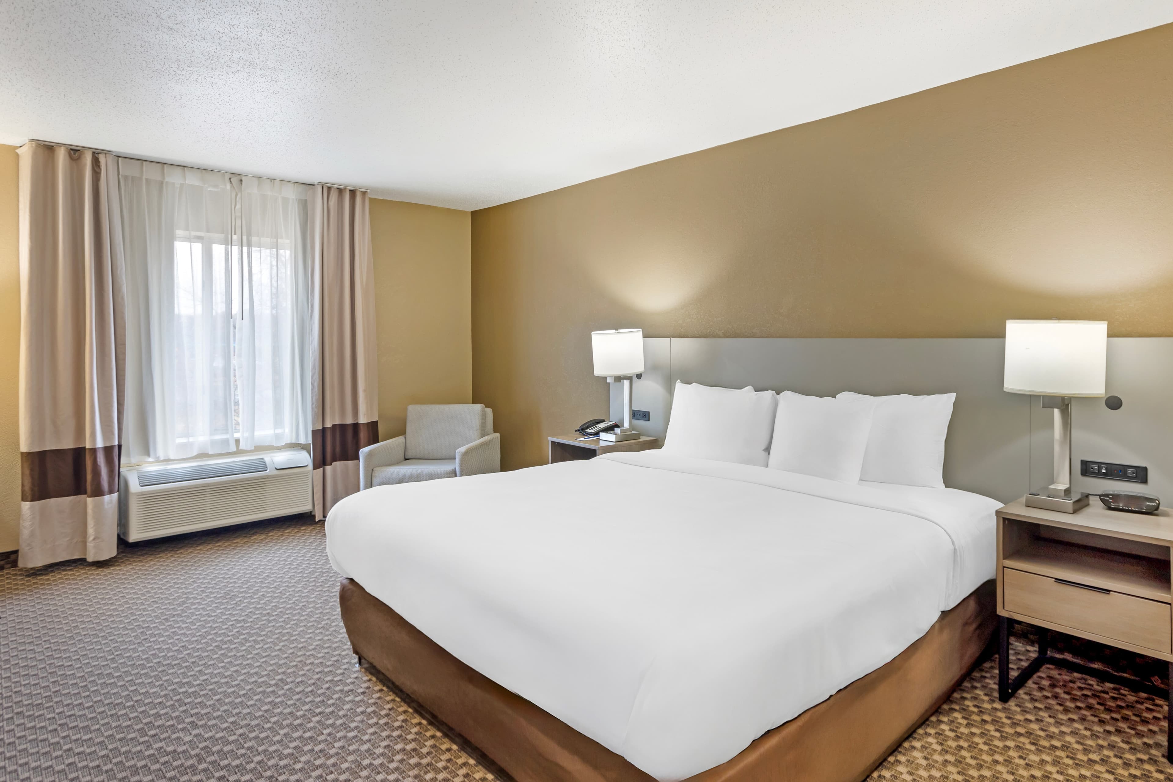 Comfort Inn & Suites Carneys Point - Pennsville — 19