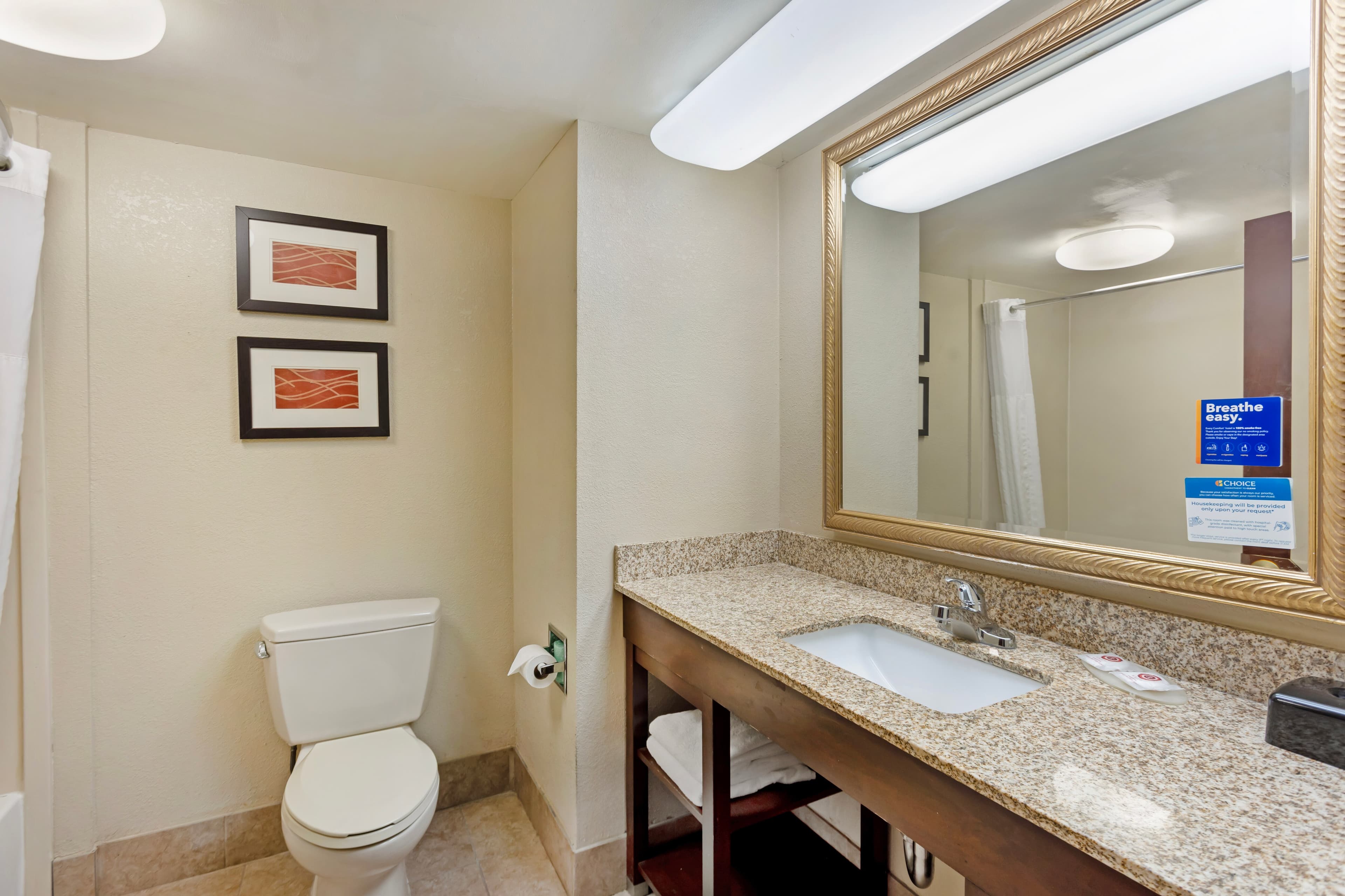 Comfort Inn & Suites Carneys Point - Pennsville — 7