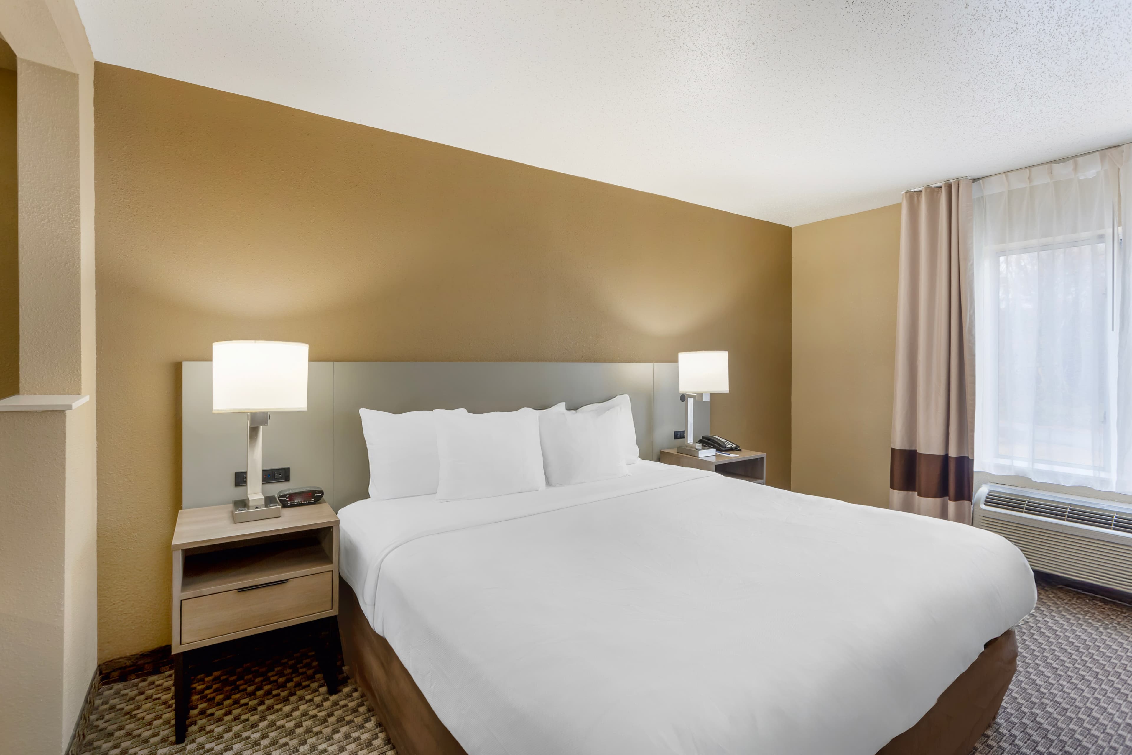 Comfort Inn & Suites Carneys Point - Pennsville - Image 4