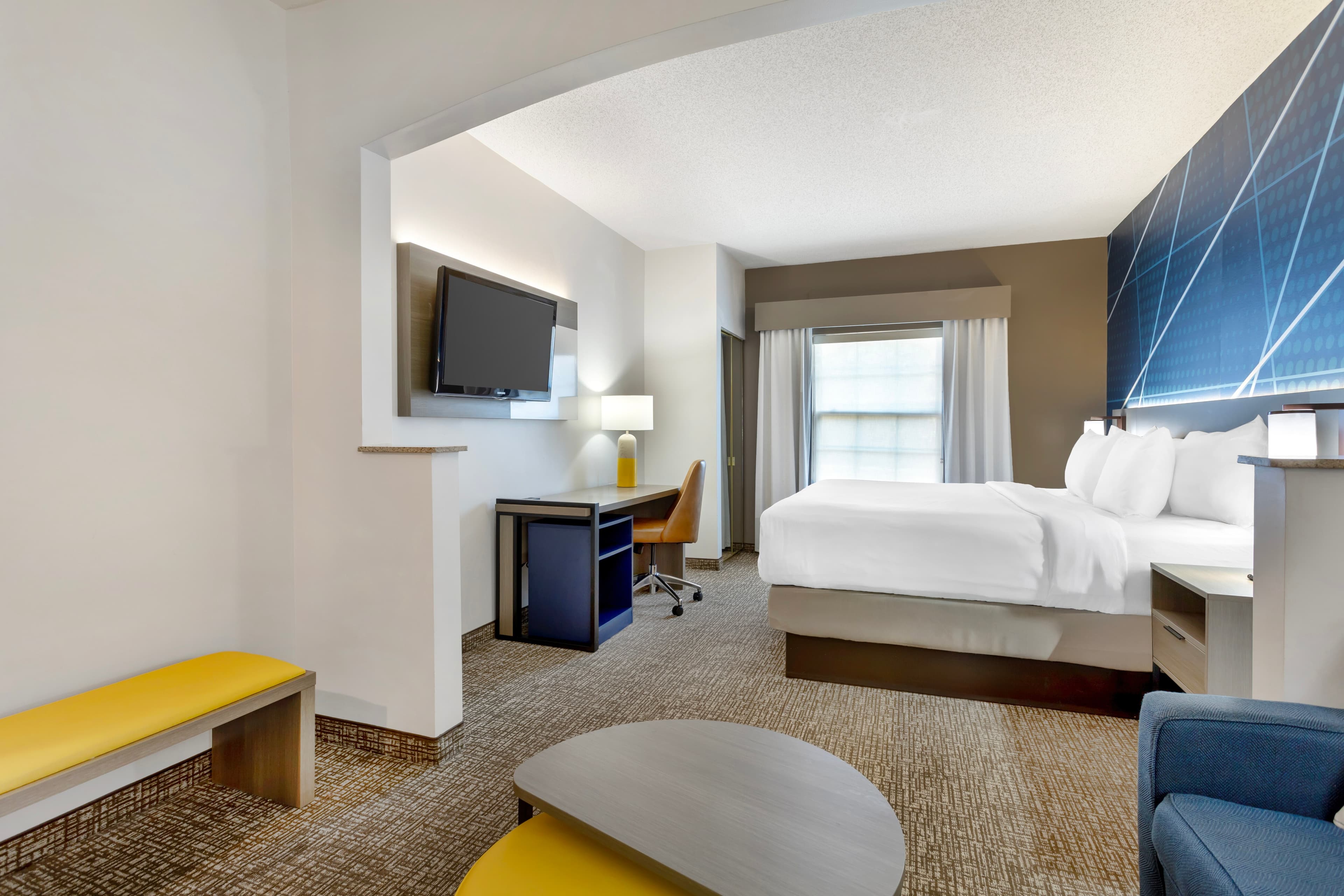 Comfort Suites East Brunswick - South River — 8