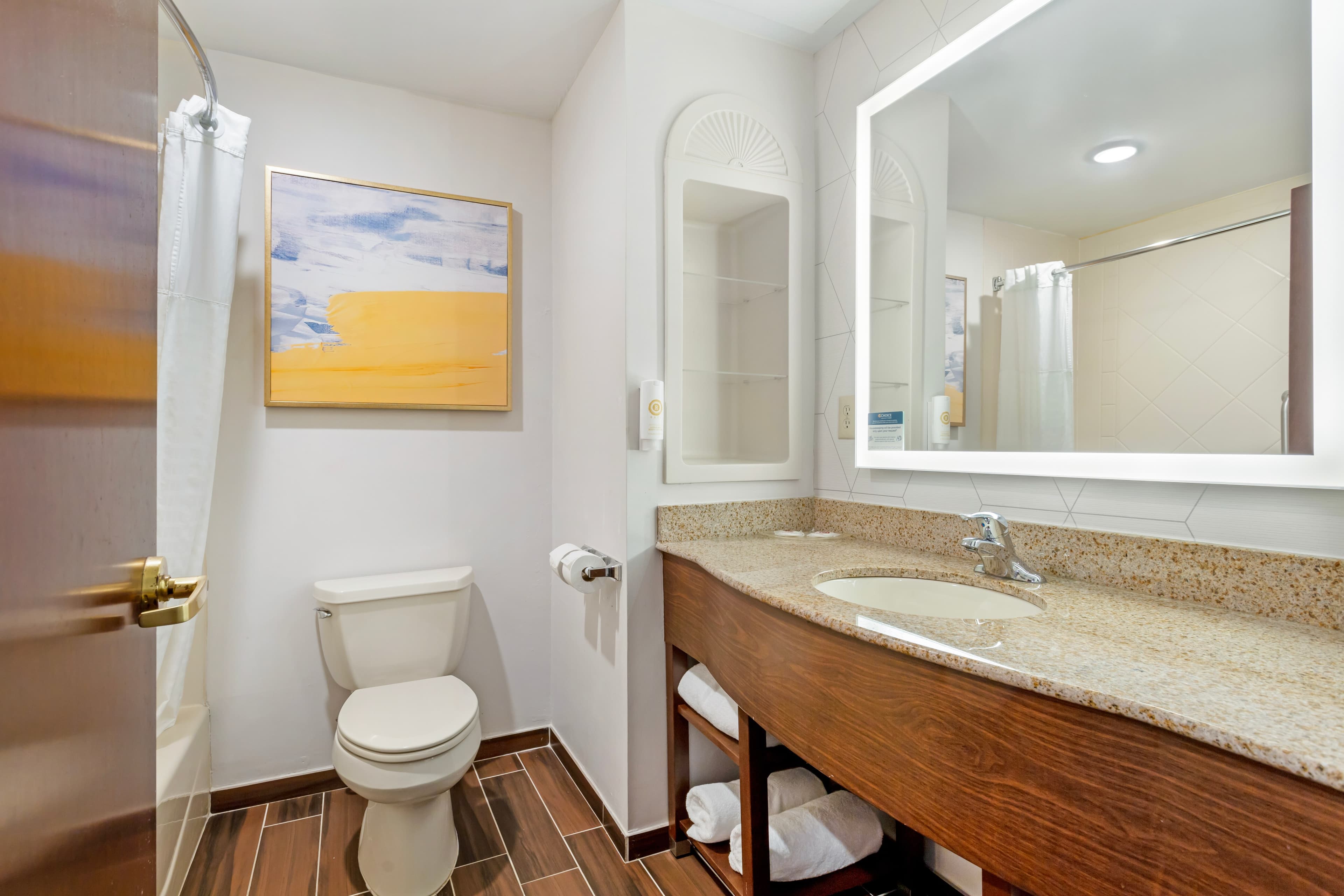 Comfort Suites East Brunswick - South River — 11