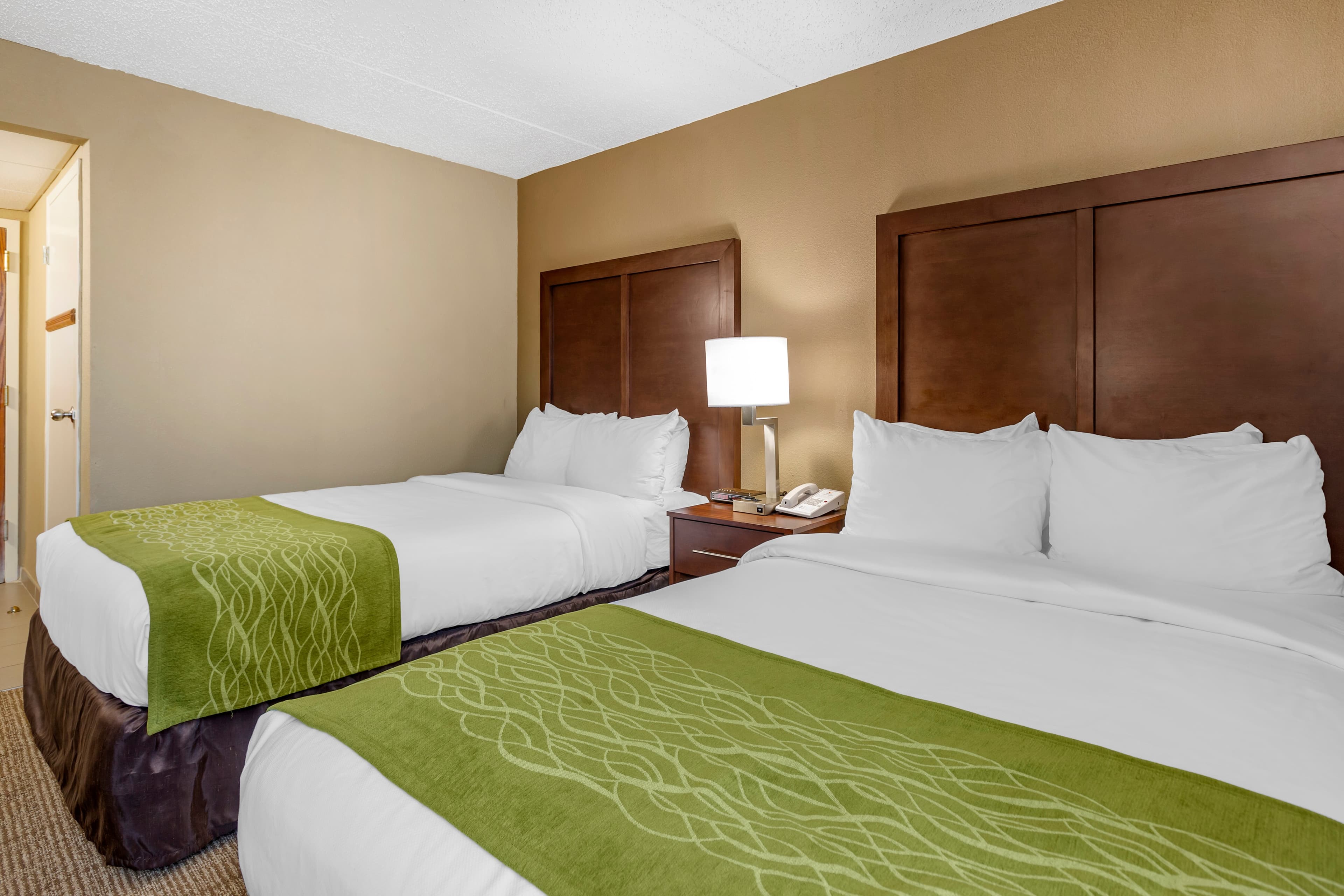 Comfort Inn Edison - New Brunswick — 4