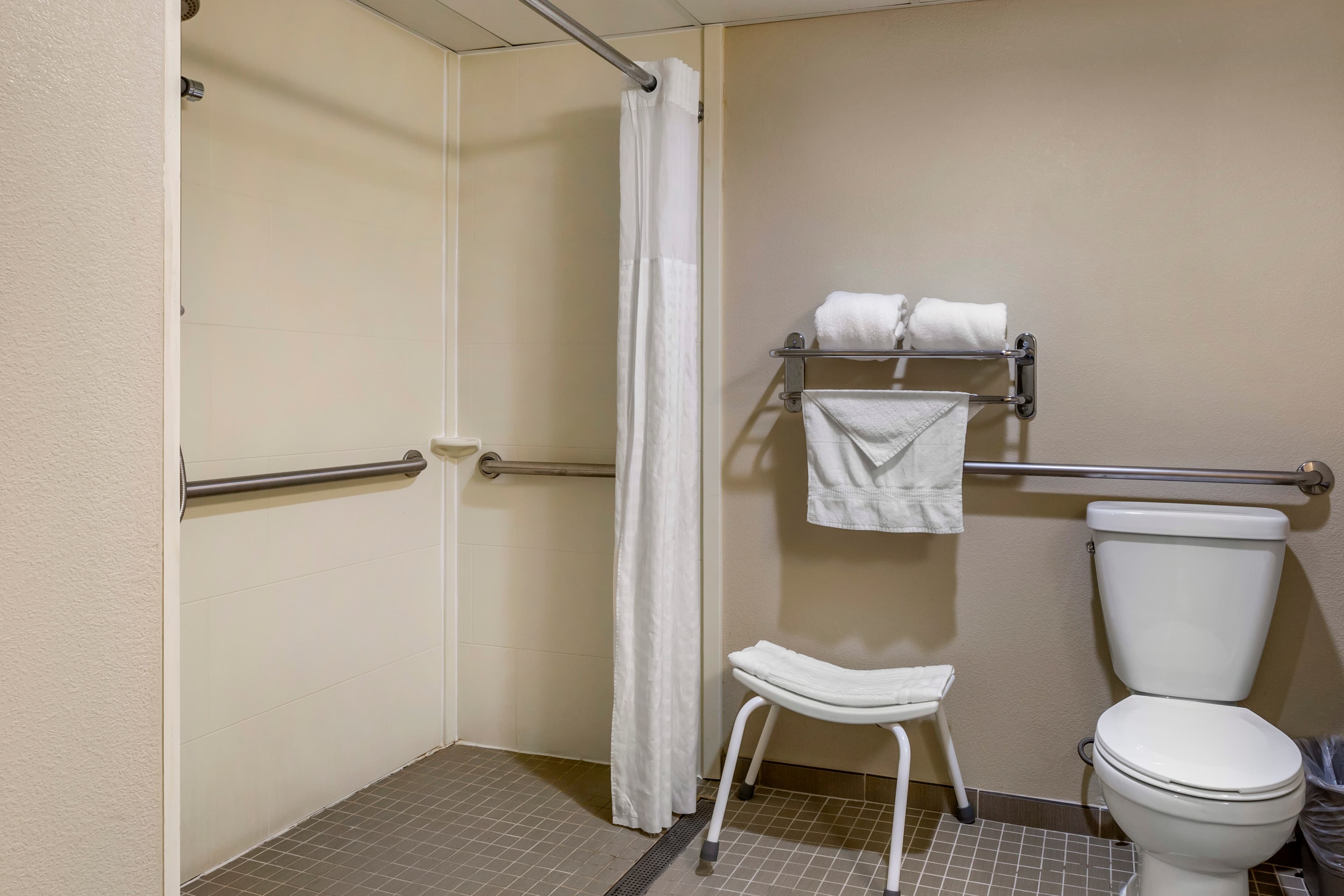 Comfort Inn Edison - New Brunswick — 9