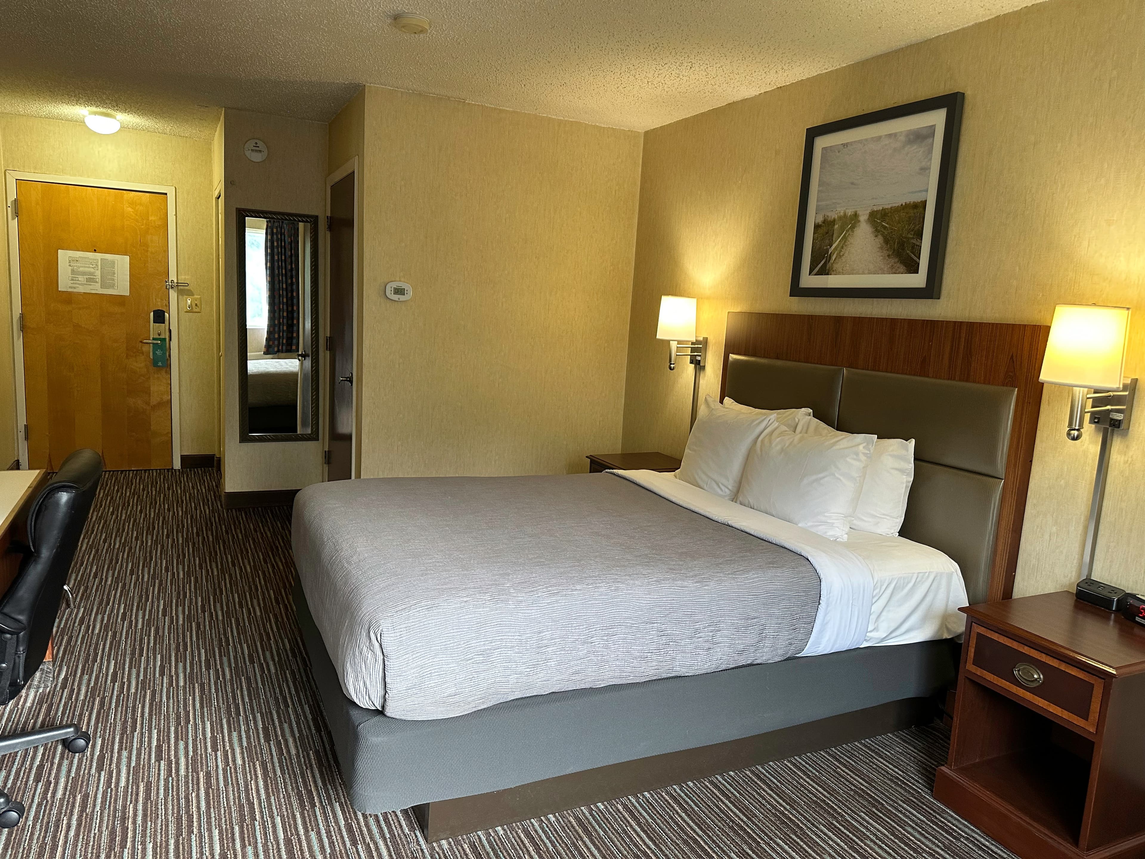 Quality Inn near Toms River Corporate Park — 10