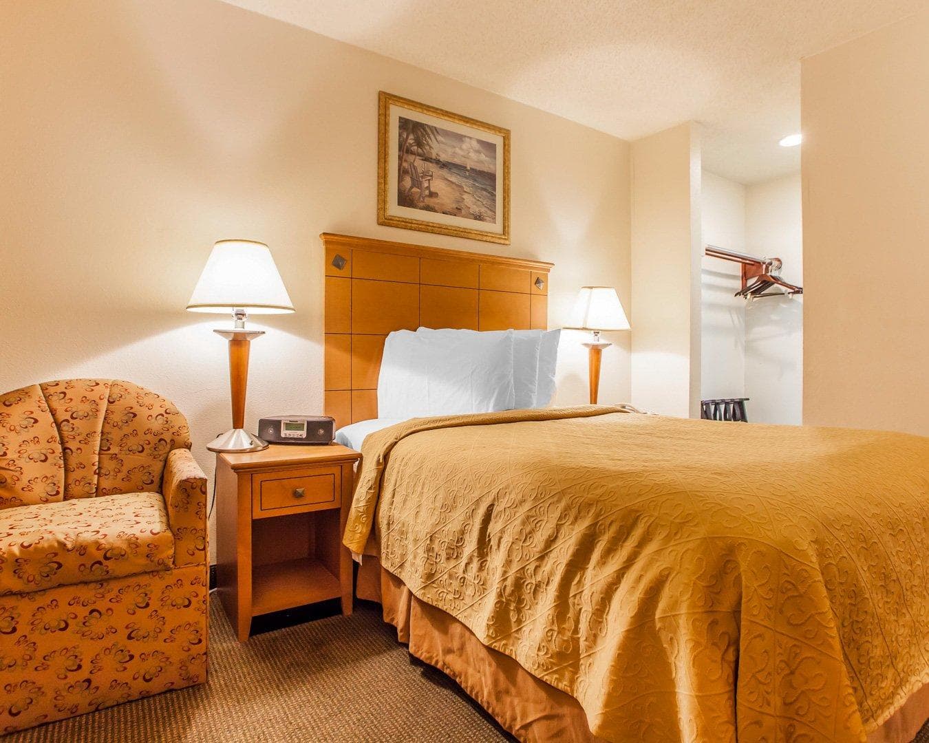 Rodeway Inn Point Pleasant Beach - Image 2