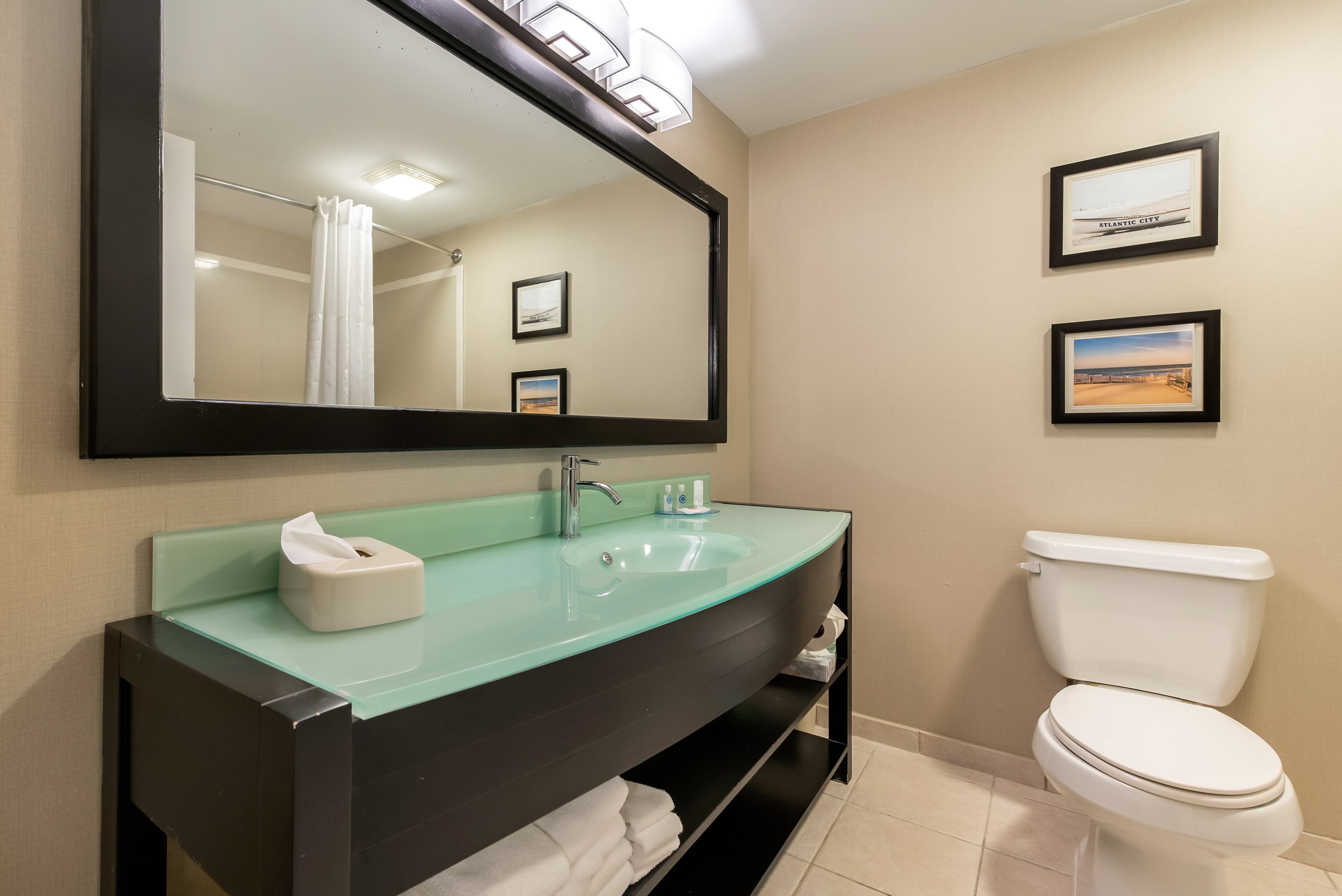 Comfort Suites Atlantic City North — 9