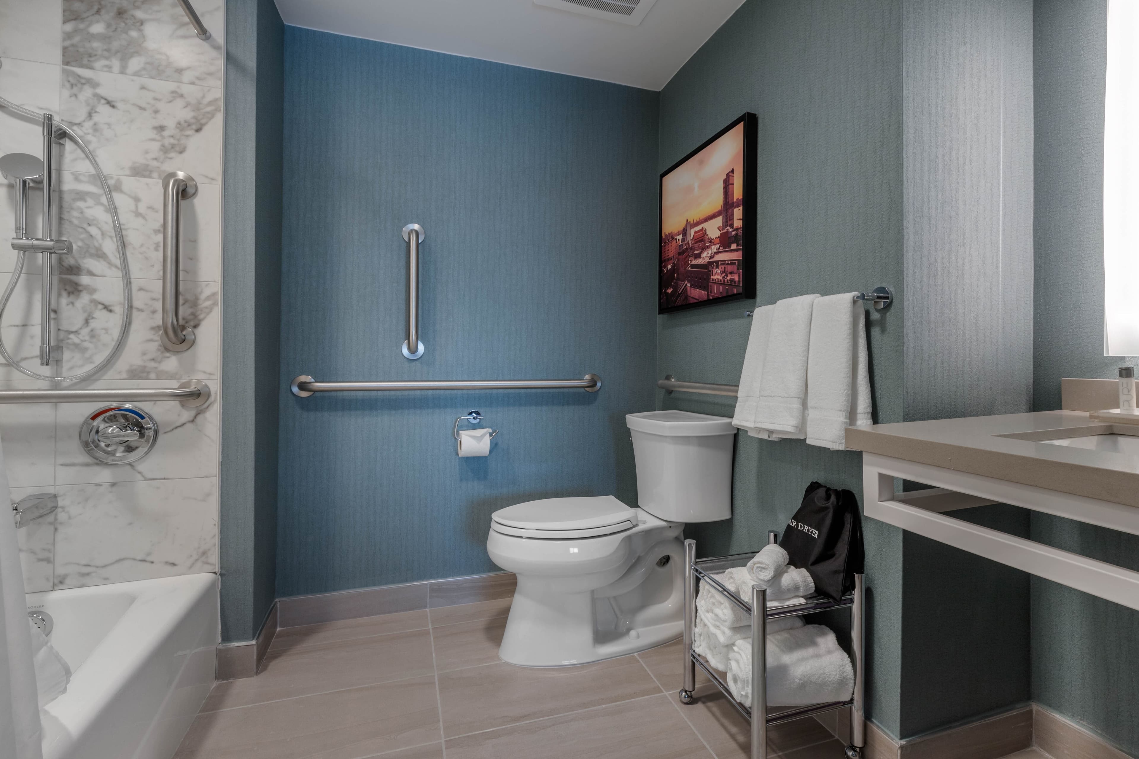 Cambria Hotel West Orange — 18