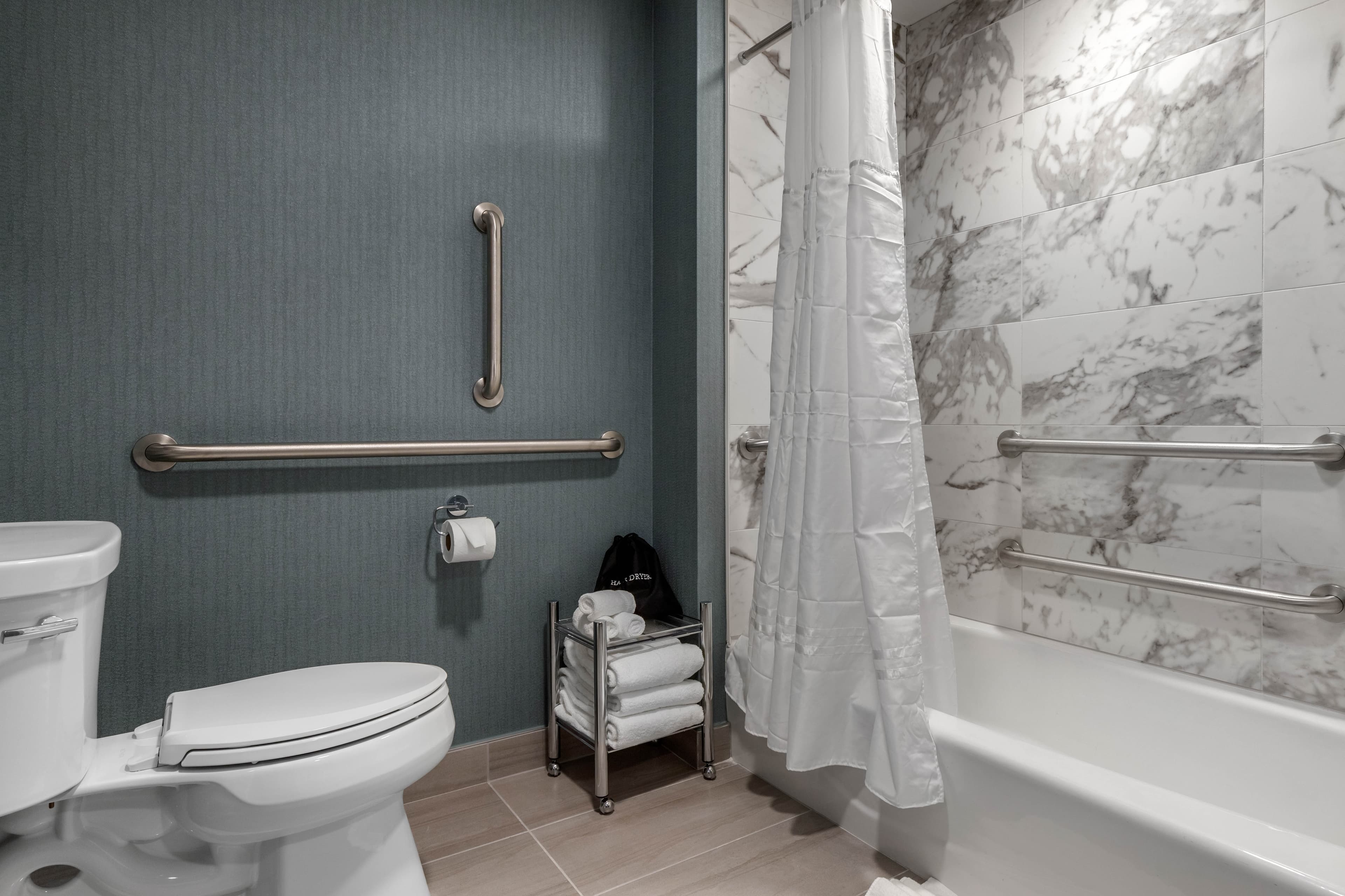 Cambria Hotel West Orange — 22