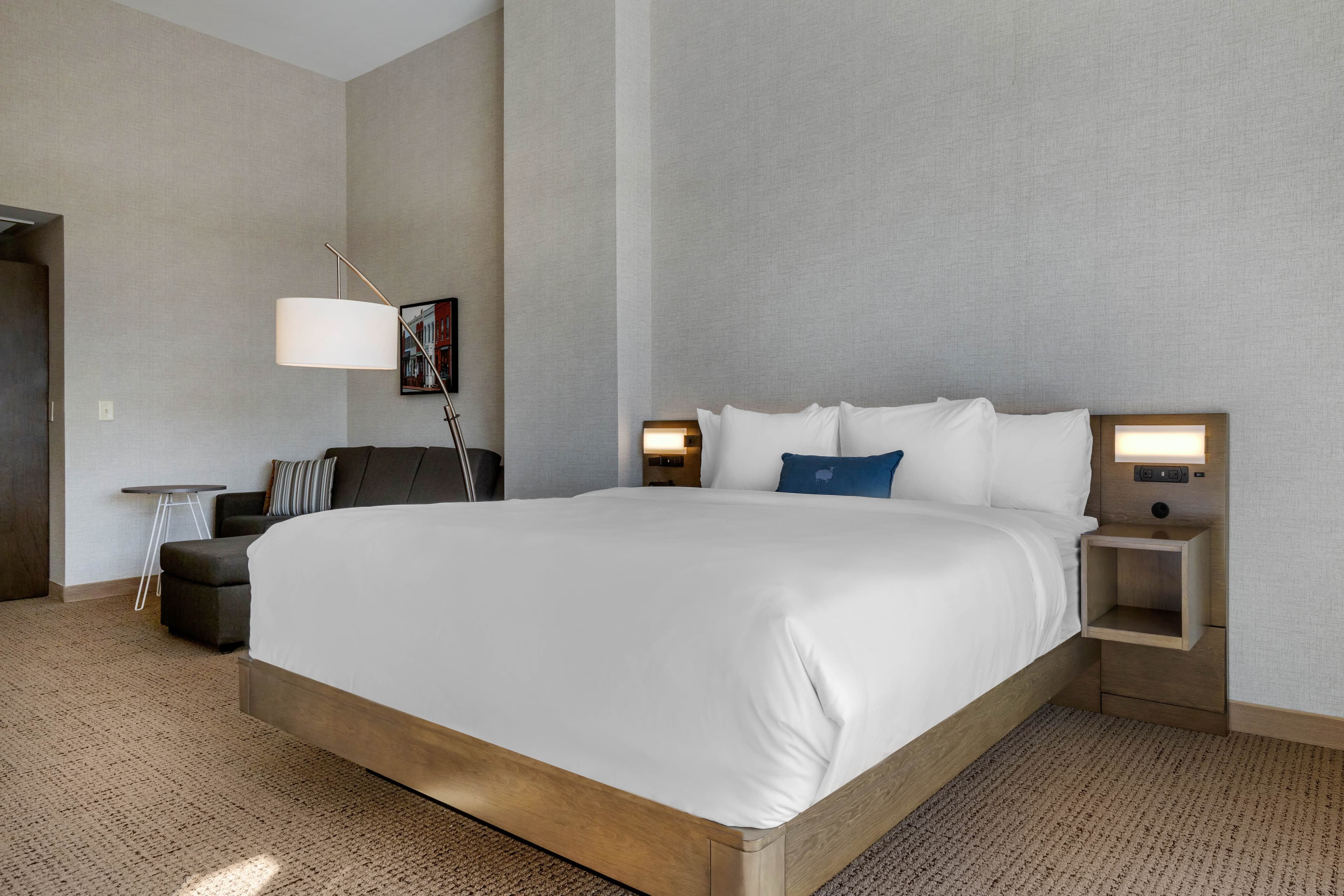 Cambria Hotel West Orange — 24