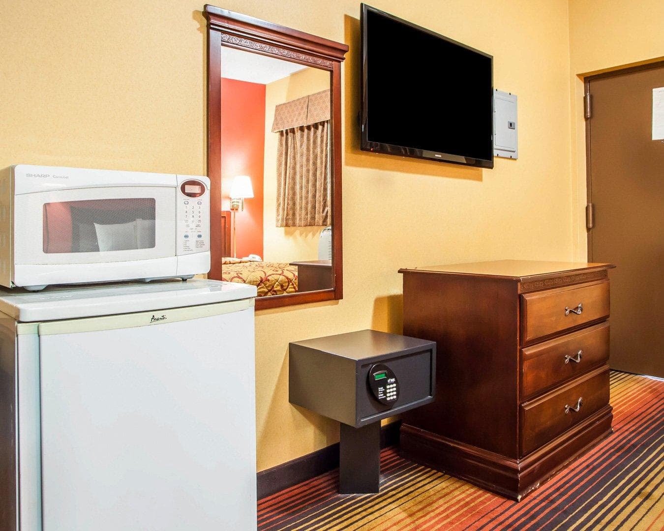 Rodeway Inn Jersey City North - Image 4