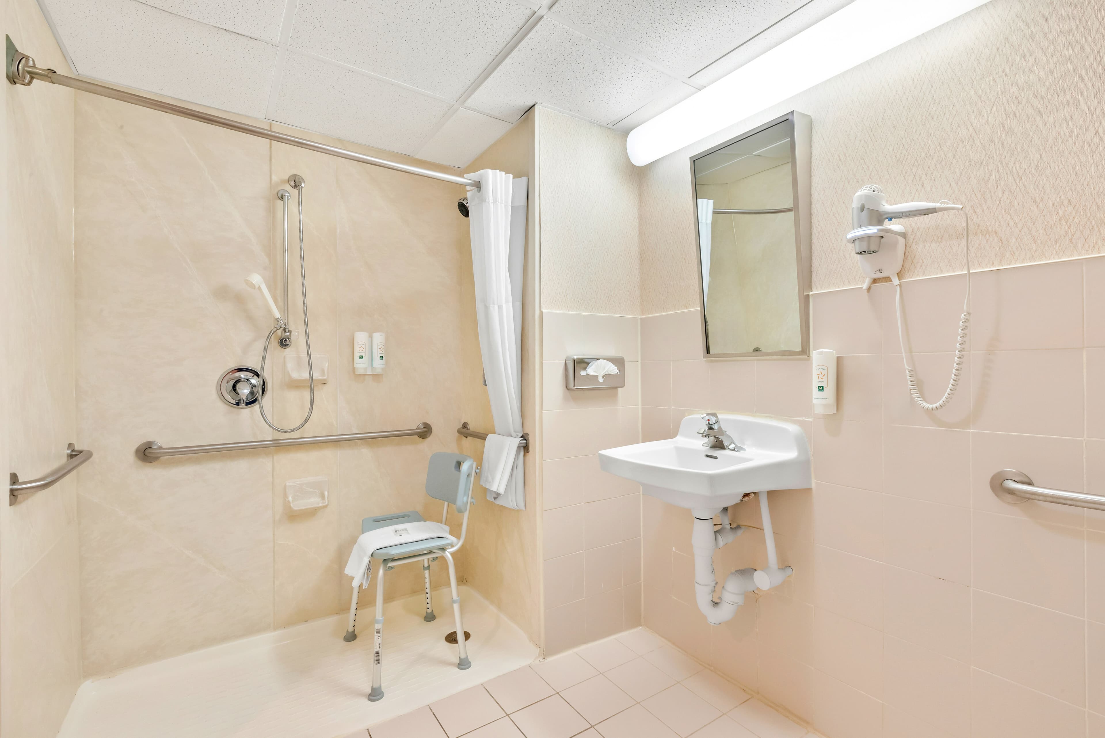 Quality Inn Edison-New Brunswick — 12