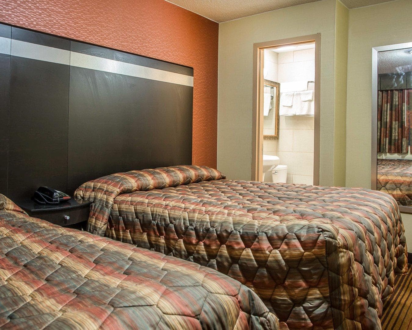 Rodeway Inn Belleville — 25