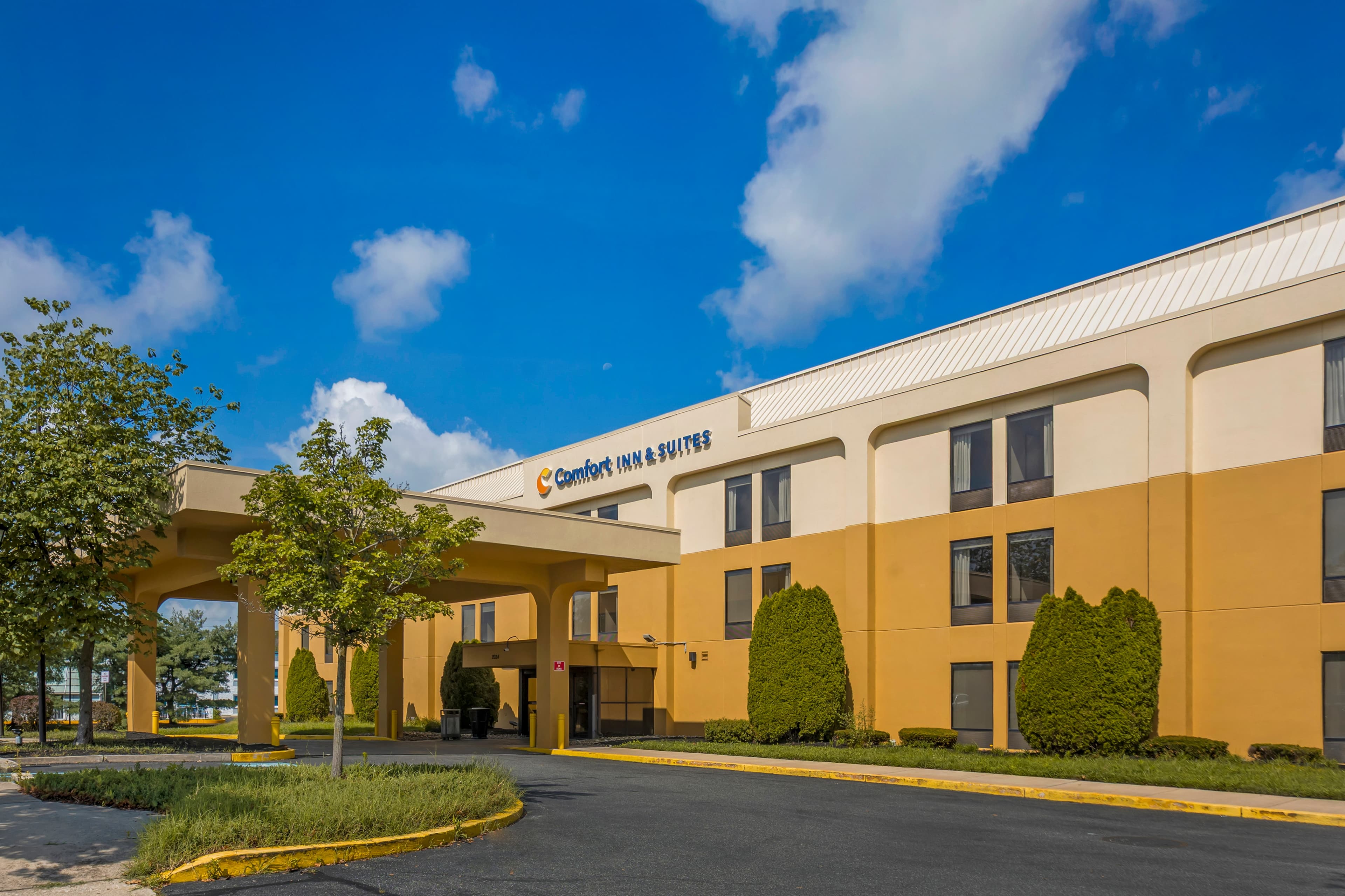Comfort Inn & Suites Mt. Holly - Westampton