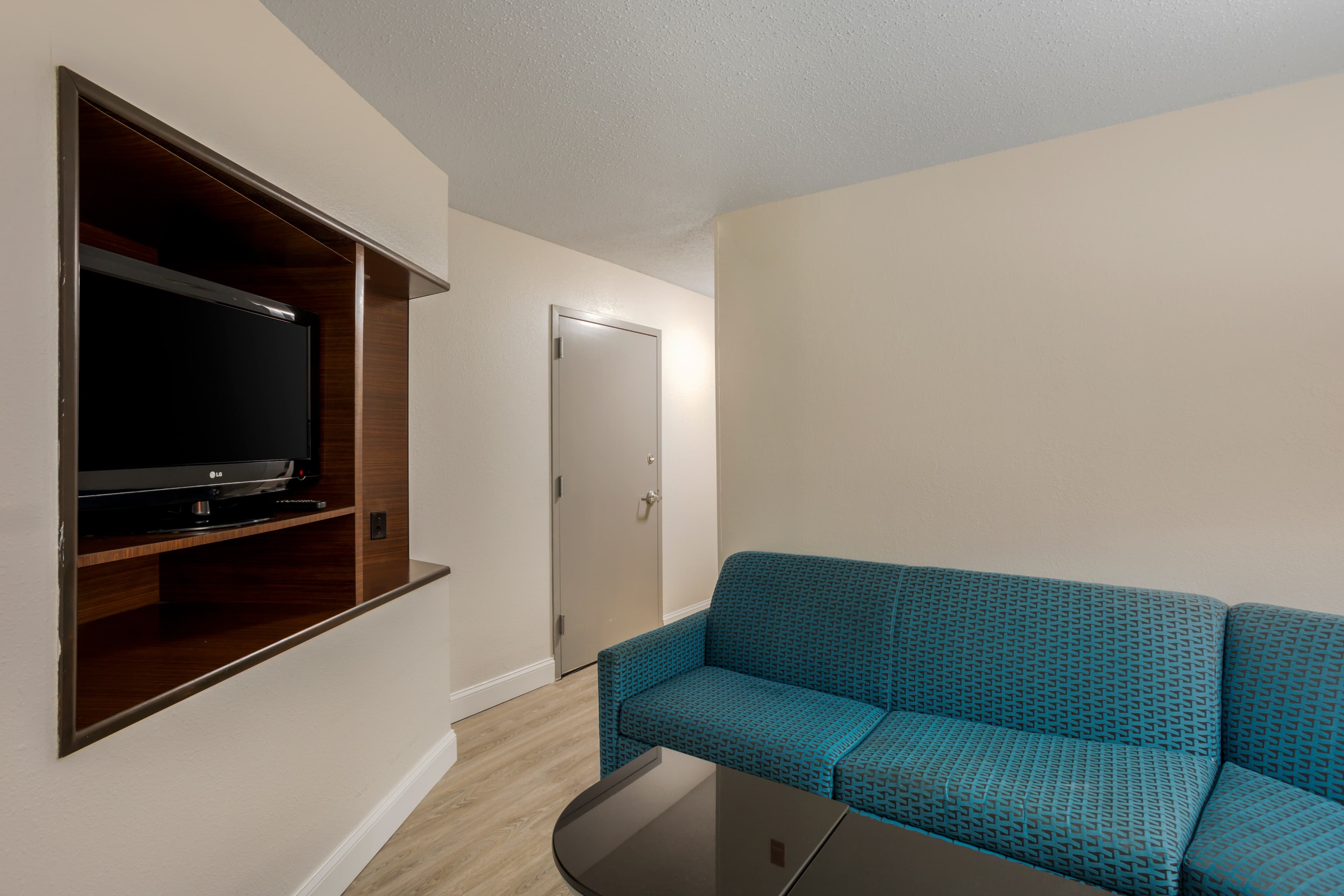 Comfort Inn & Suites Mt. Laurel-Philadelphia — 51