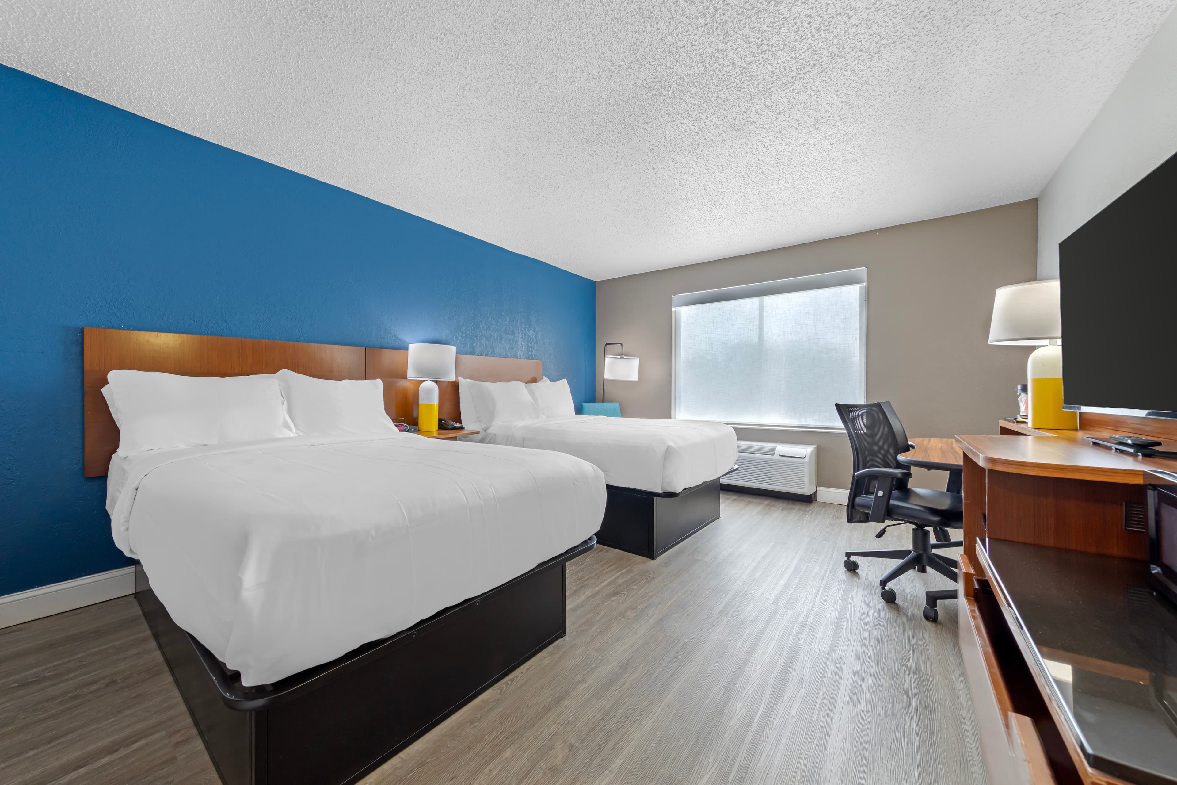 Comfort Inn & Suites Mt. Laurel-Philadelphia — 2
