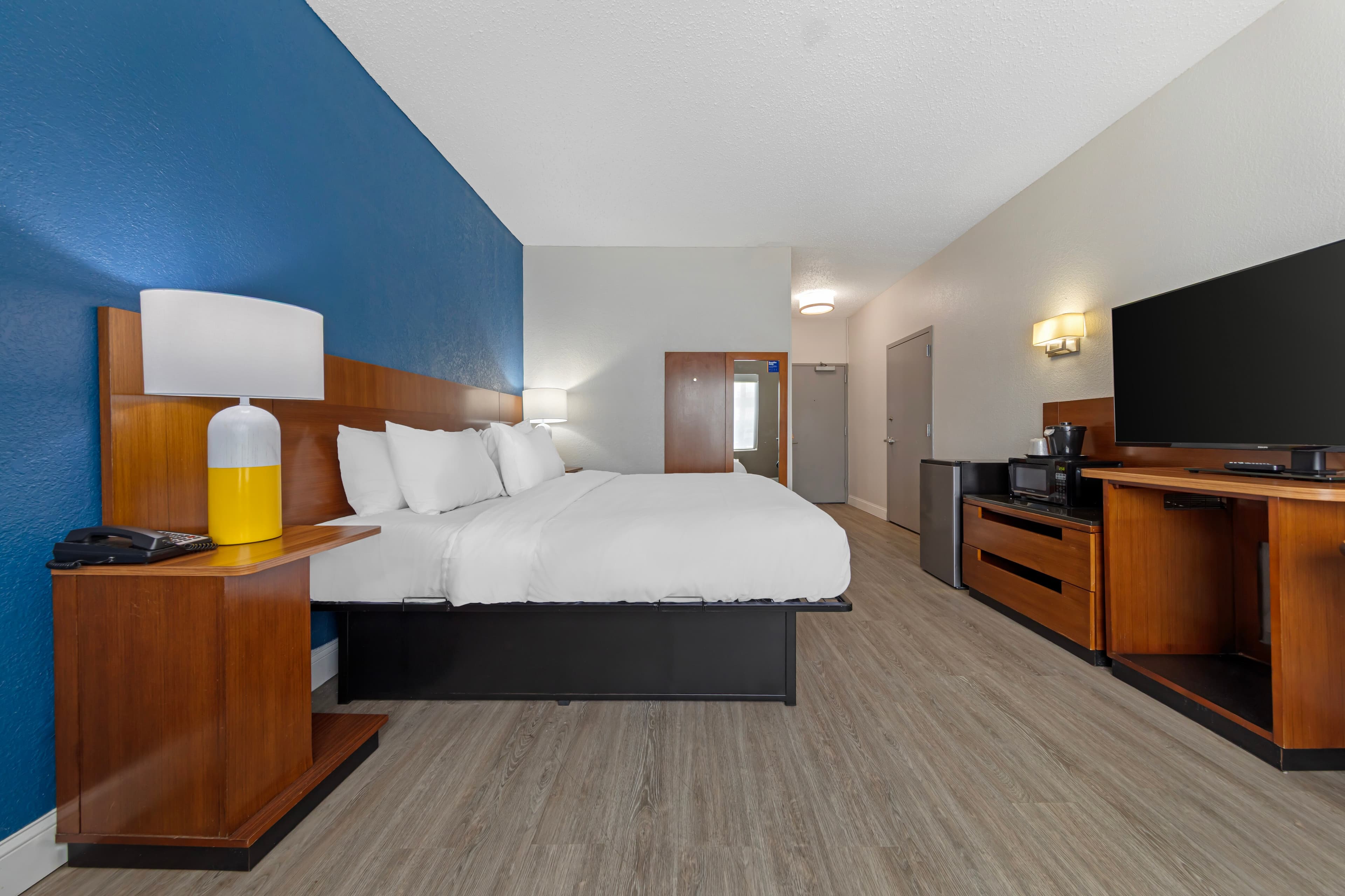 Comfort Inn & Suites Mt. Laurel-Philadelphia — 16