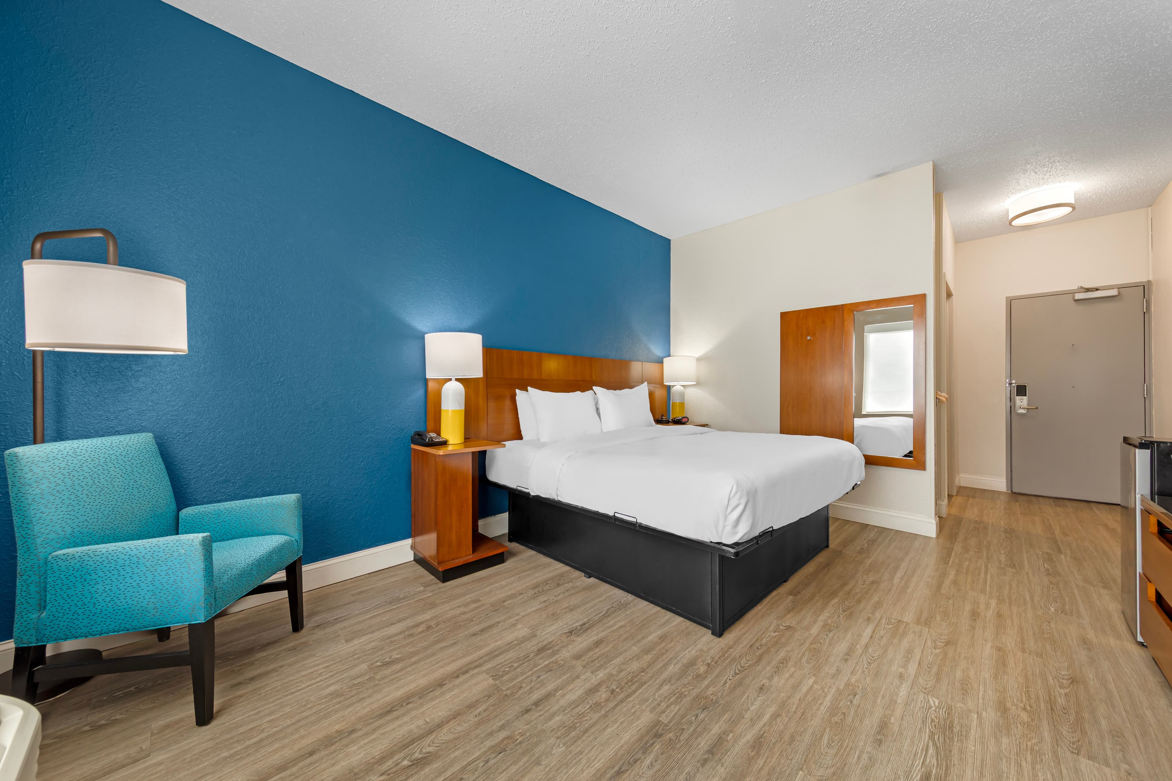 Comfort Inn & Suites Mt. Laurel-Philadelphia — 14