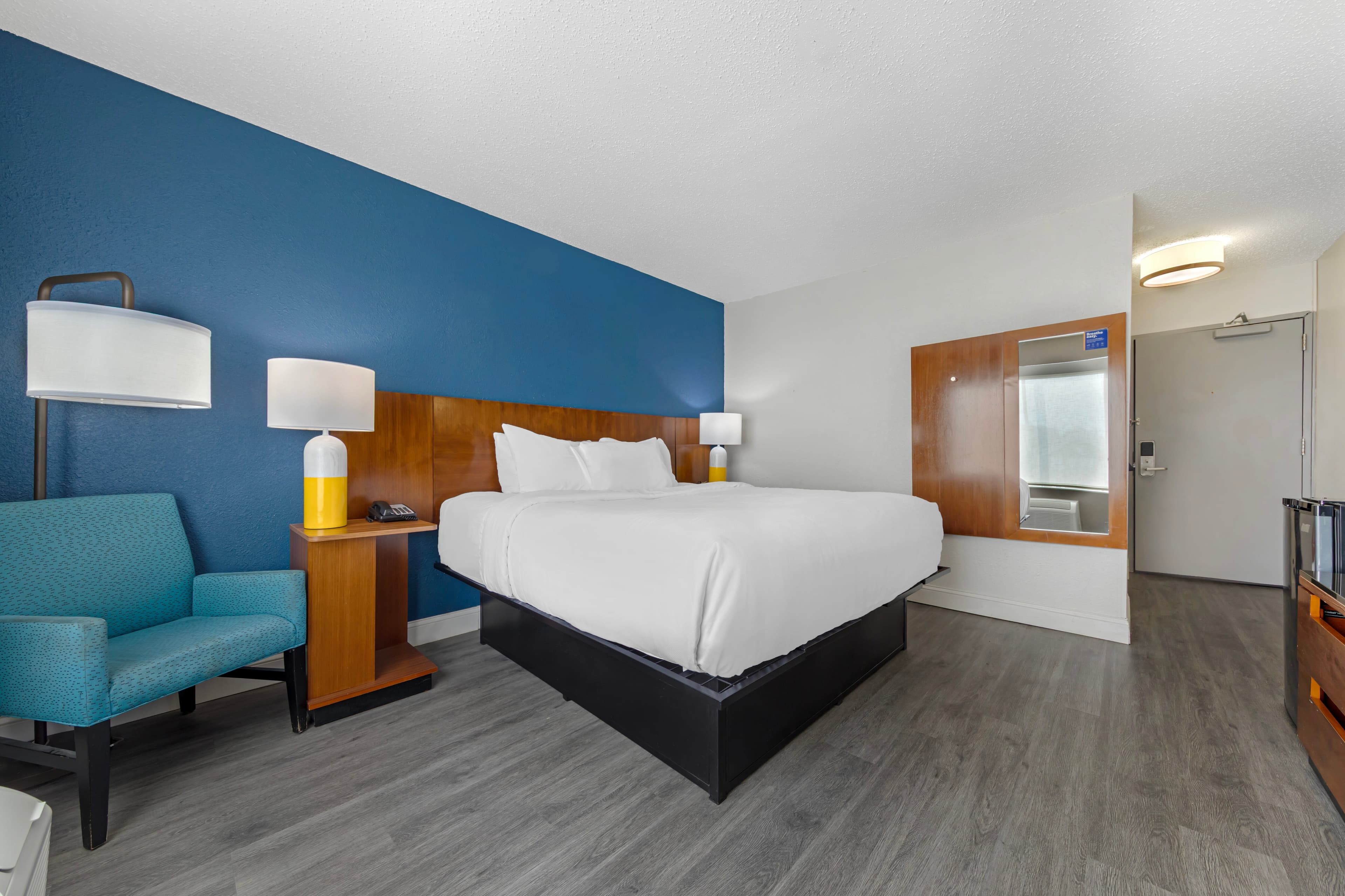 Comfort Inn & Suites Mt. Laurel-Philadelphia — 13