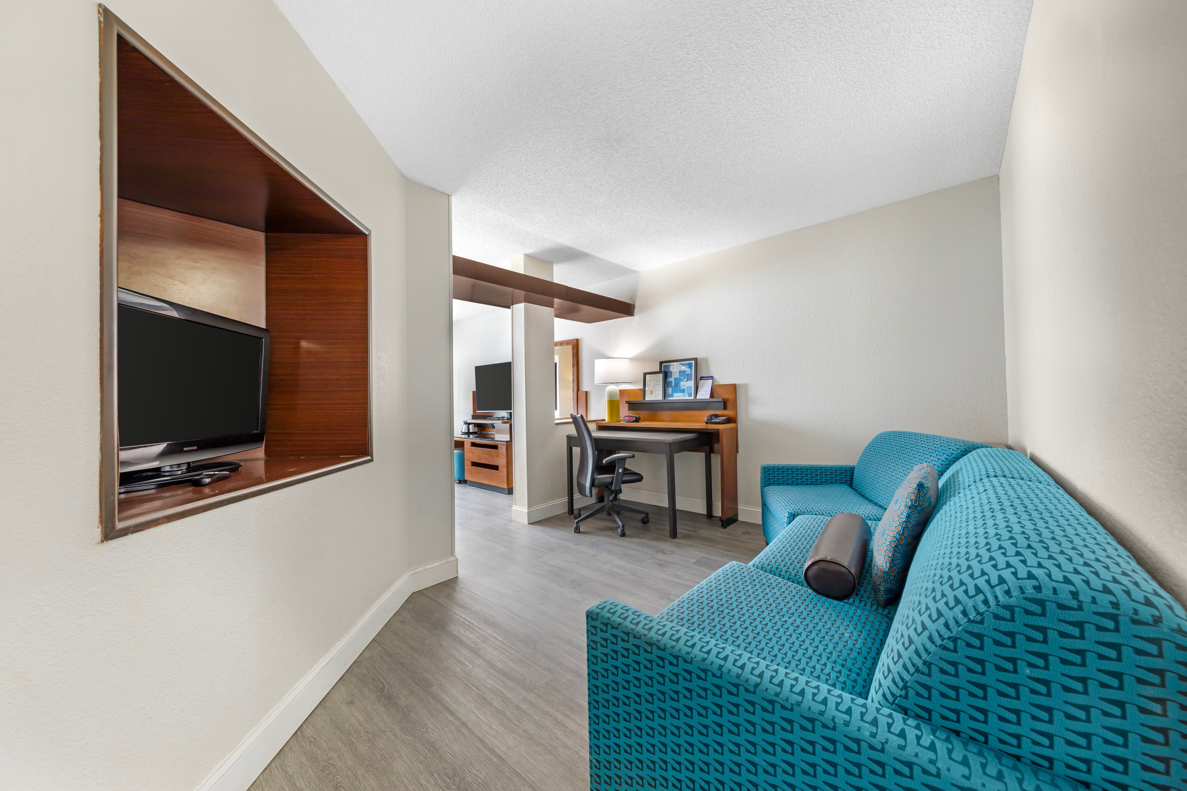 Comfort Inn & Suites Mt. Laurel-Philadelphia — 56