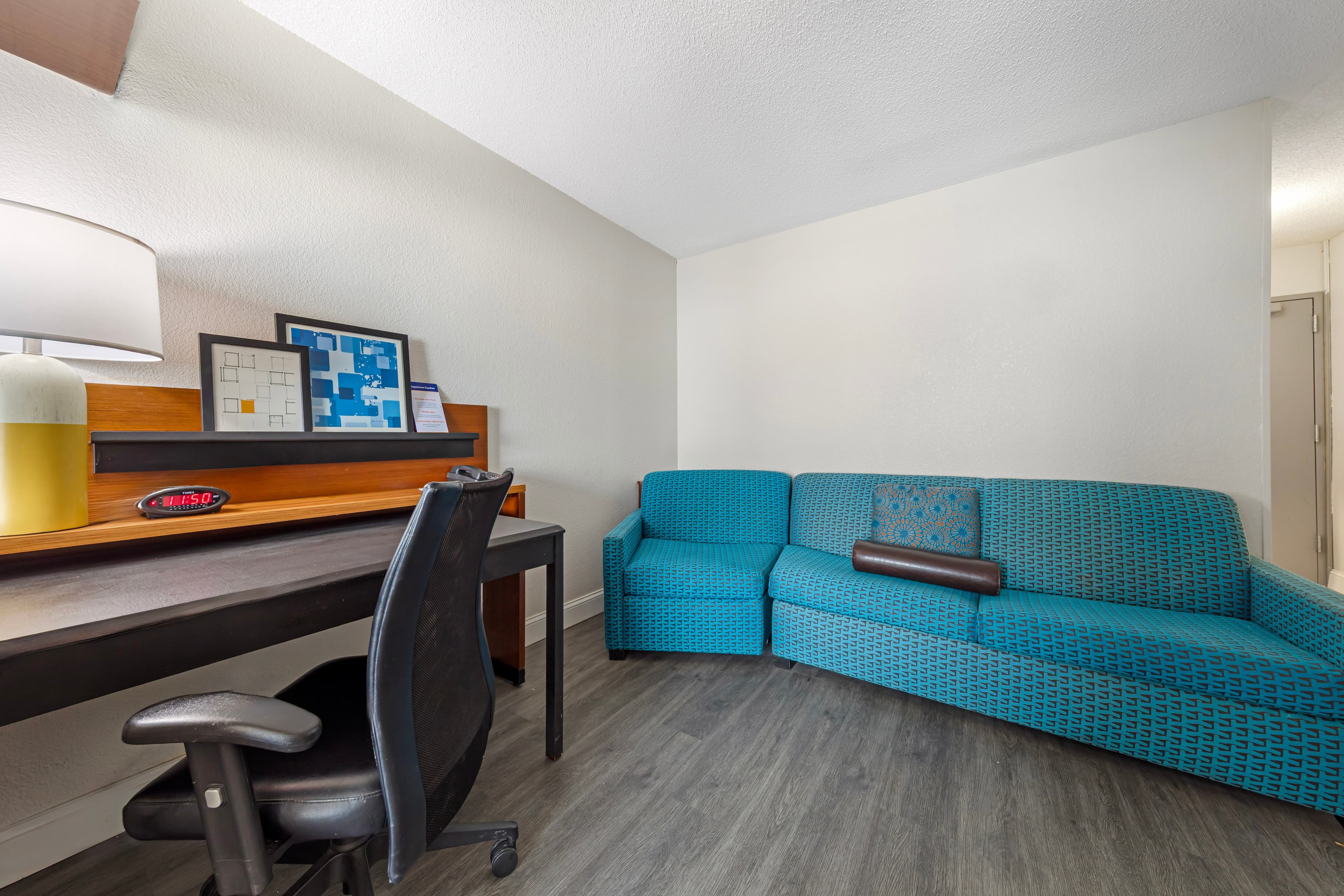 Comfort Inn & Suites Mt. Laurel-Philadelphia — 57